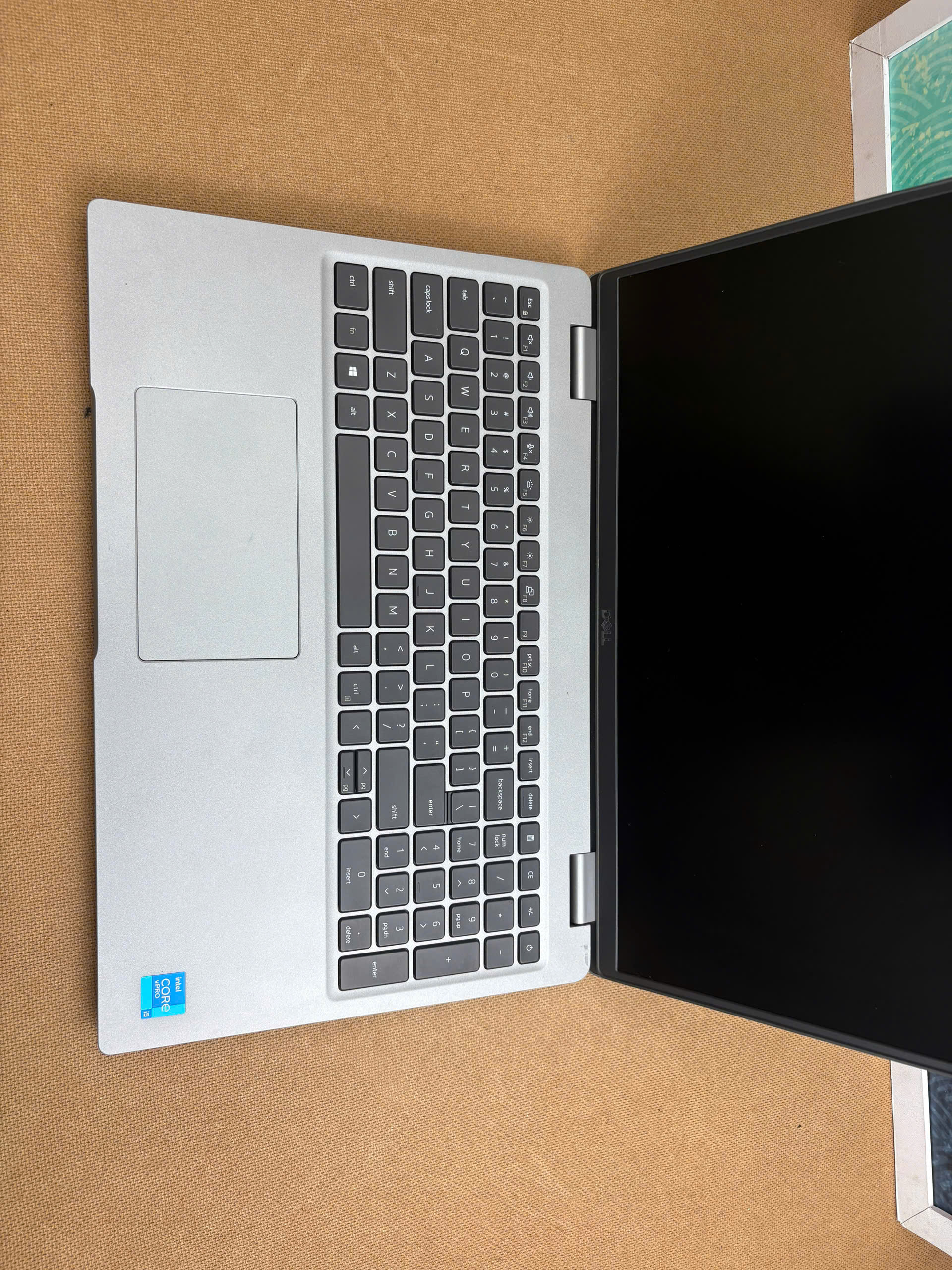Dell Precision 3561