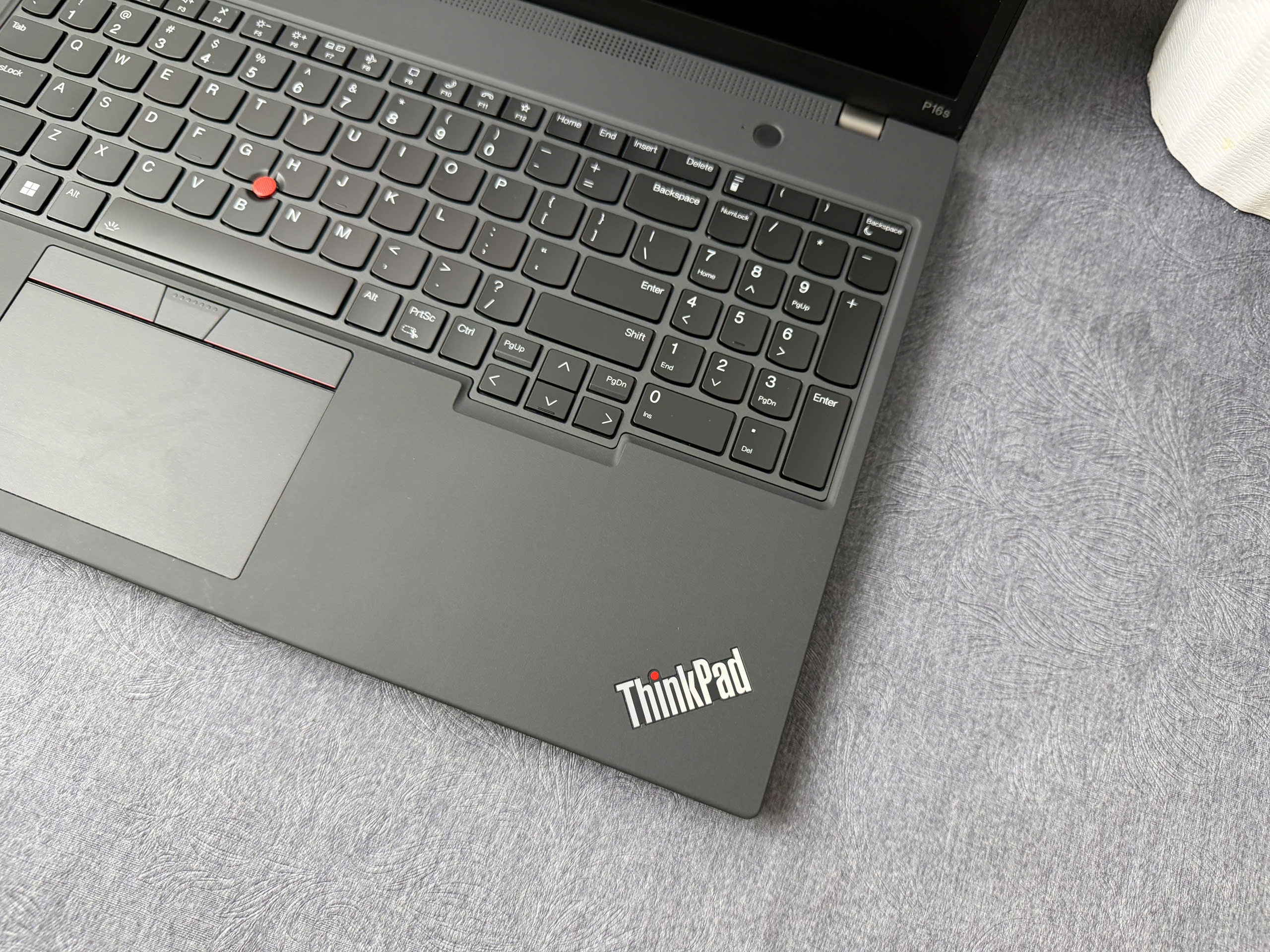 Thinkpad P16s G1