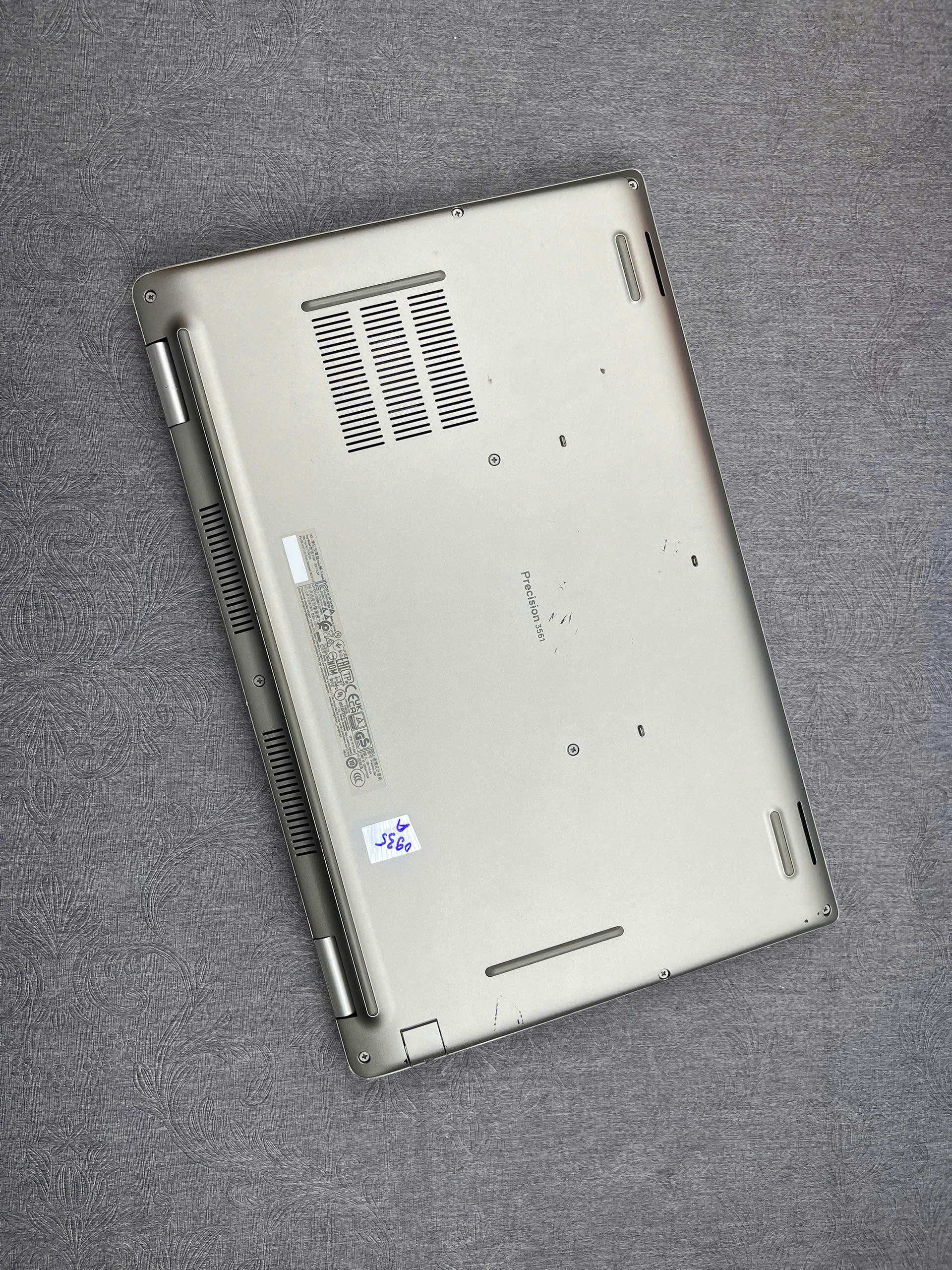 Dell Precision 3561