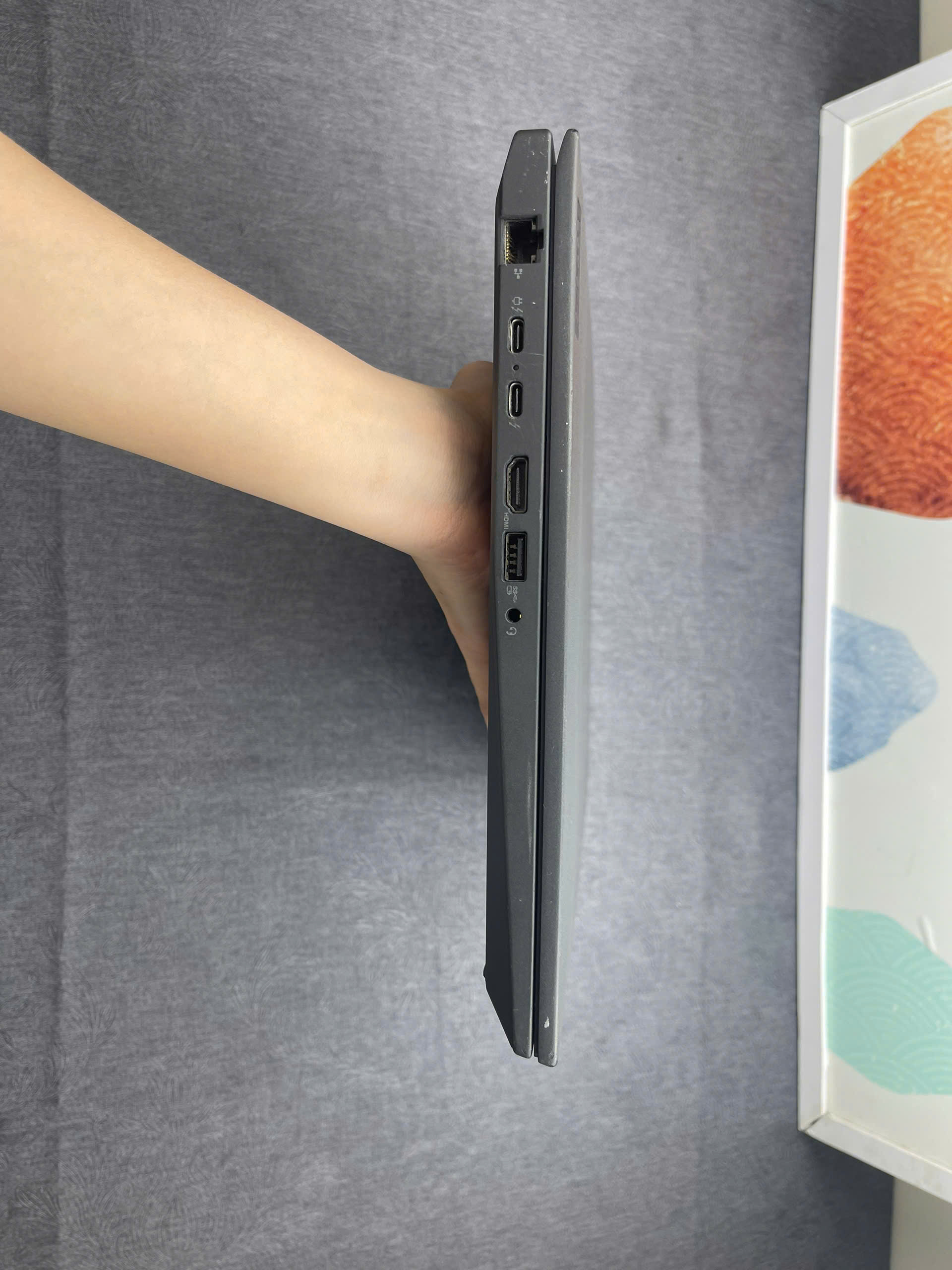 Thinkpad T16 G1 Có LTE