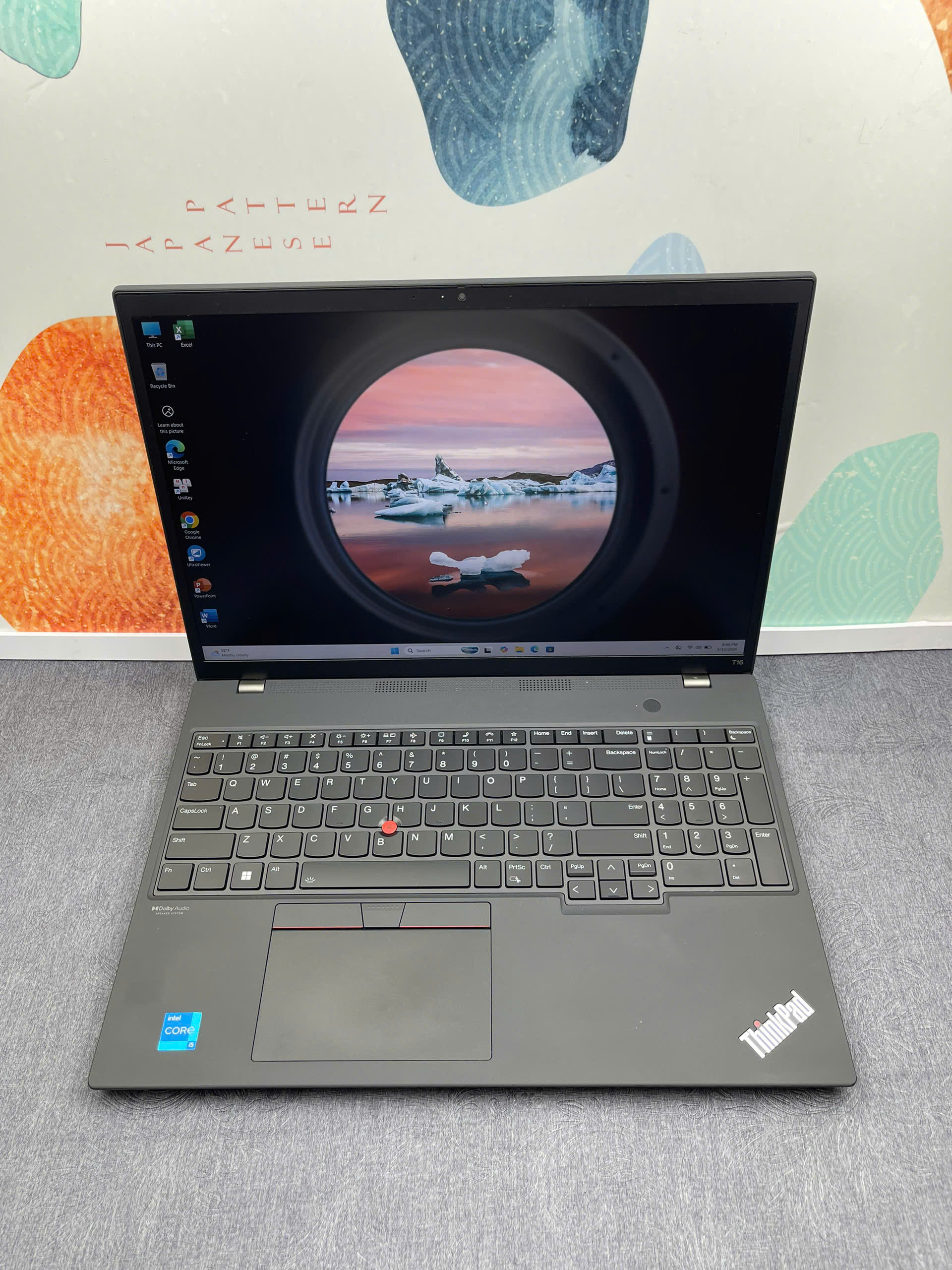 Thinkpad T16 G1 Có LTE