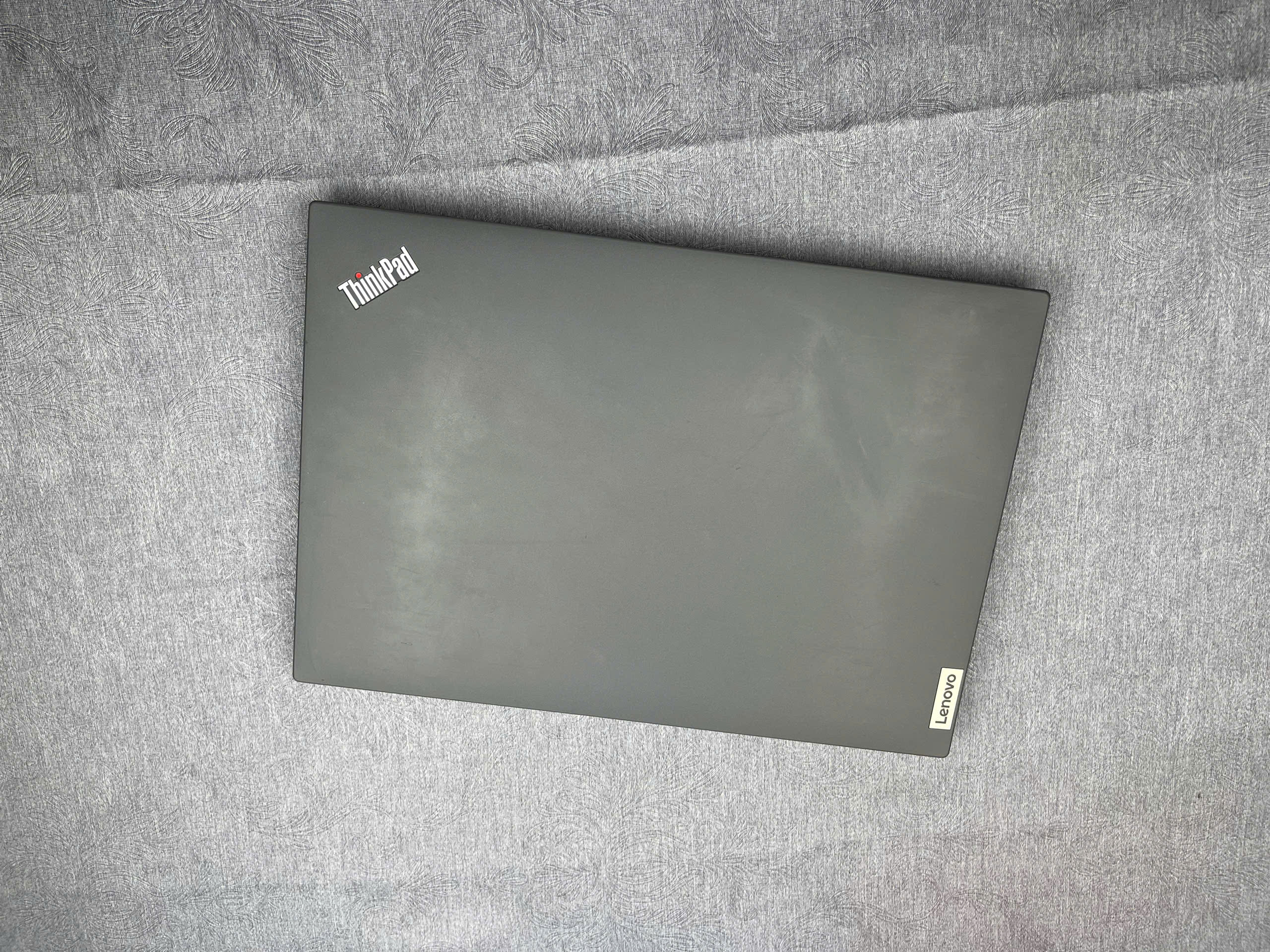 Thinkpad T16 G1 Có LTE