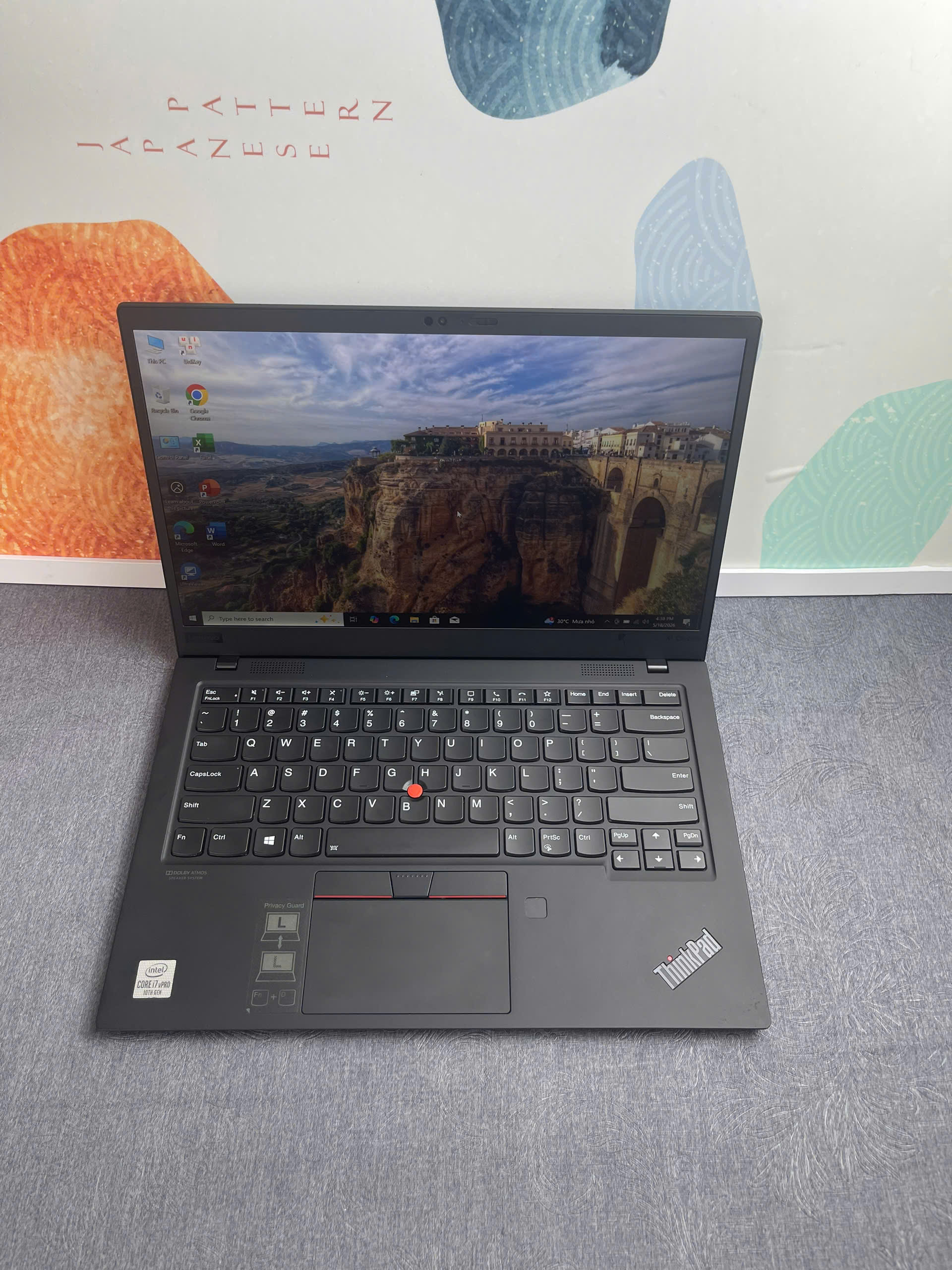 Thinkpad X1 Carbon G8