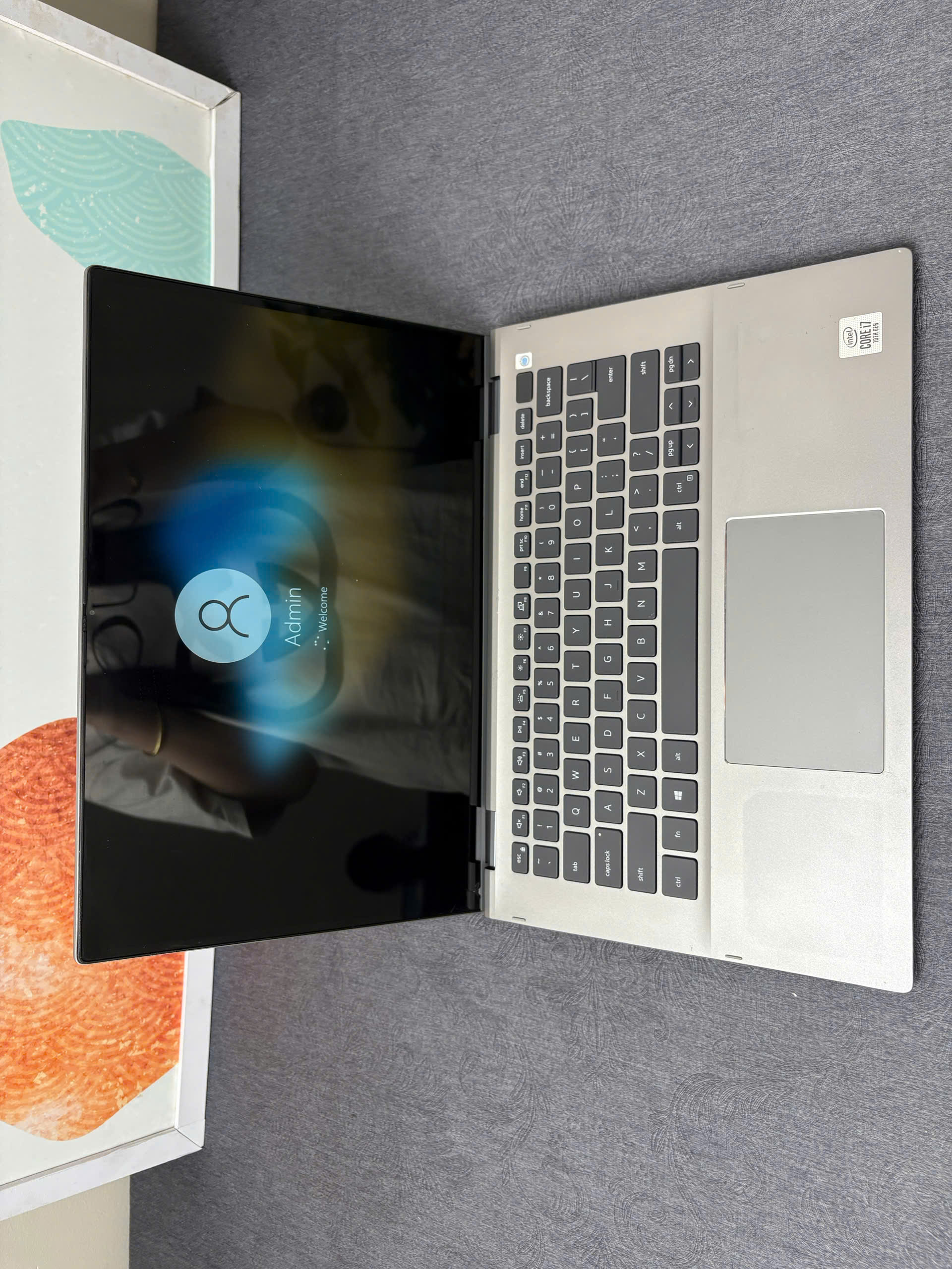 Dell Inspiron 5400 2in1 Vỏ nhôm