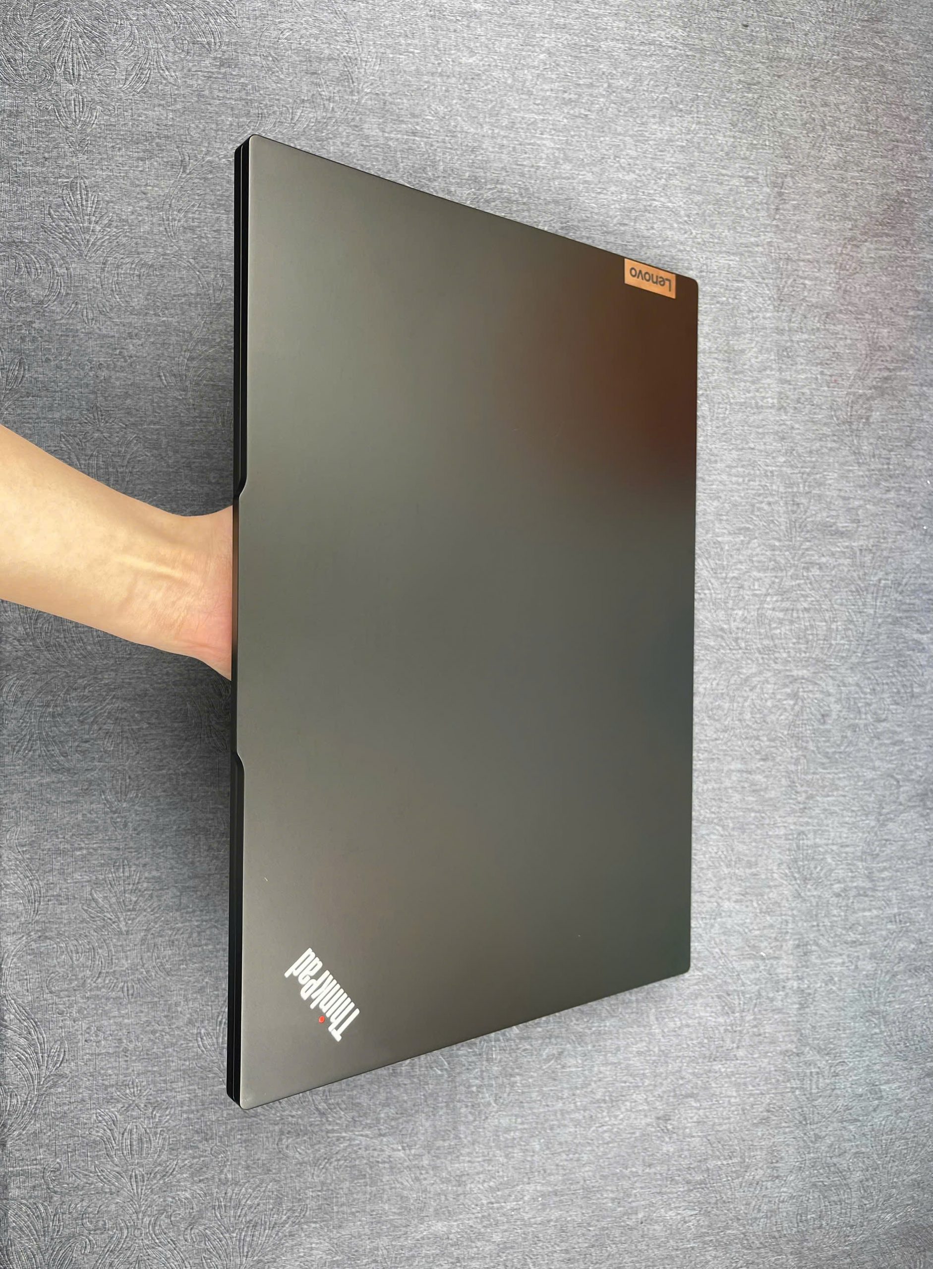 Thinkpad E16 G1