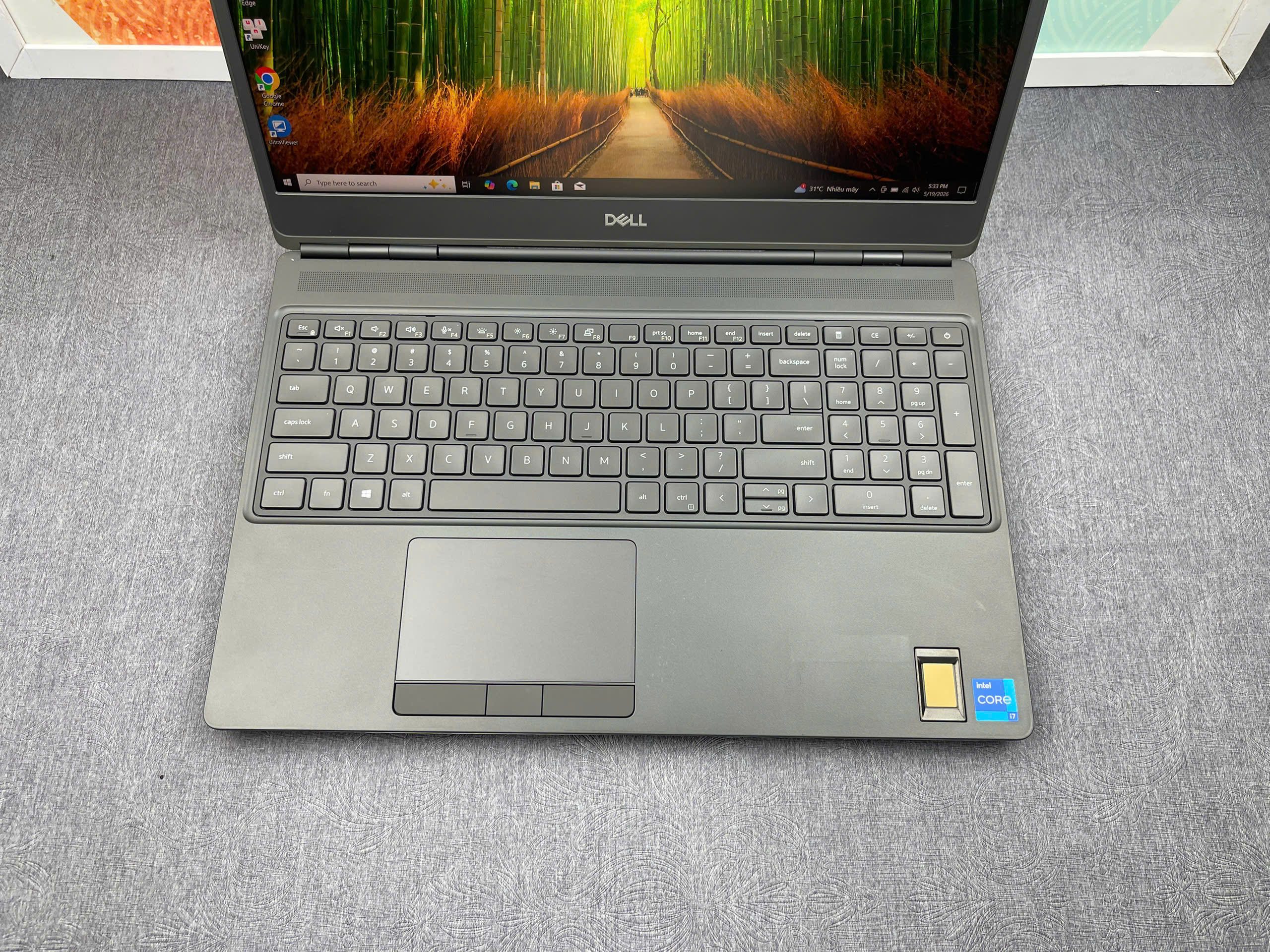 Dell Precision 7560
