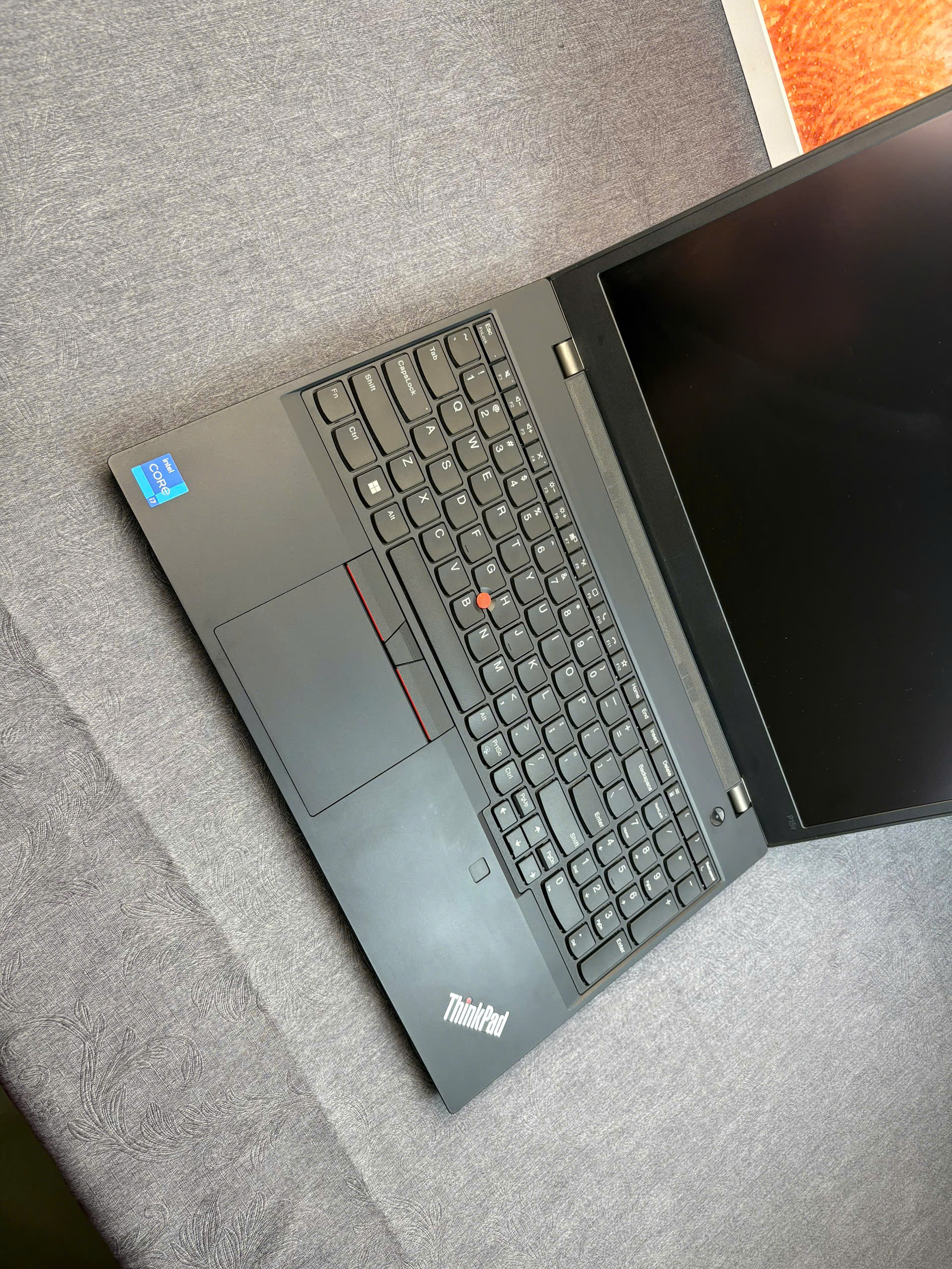 Thinkpad P15v G3