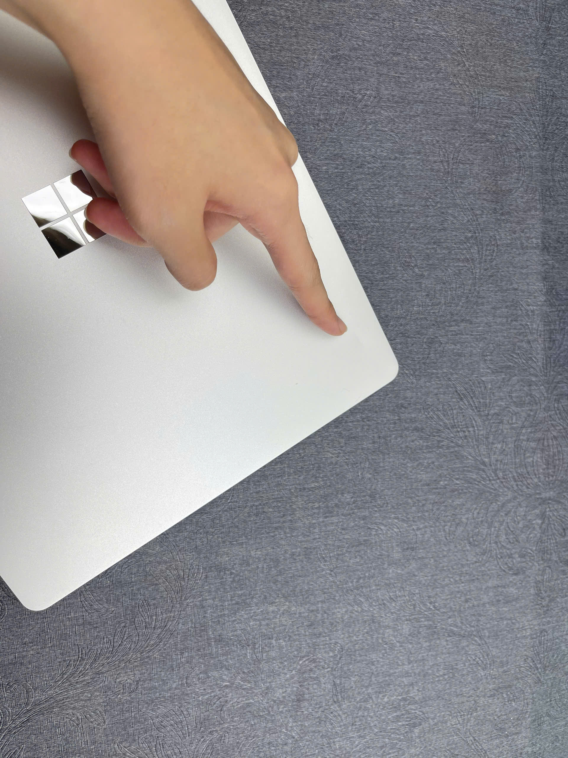 Surface laptop Go 2