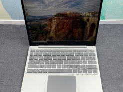 Surface laptop Go 2
