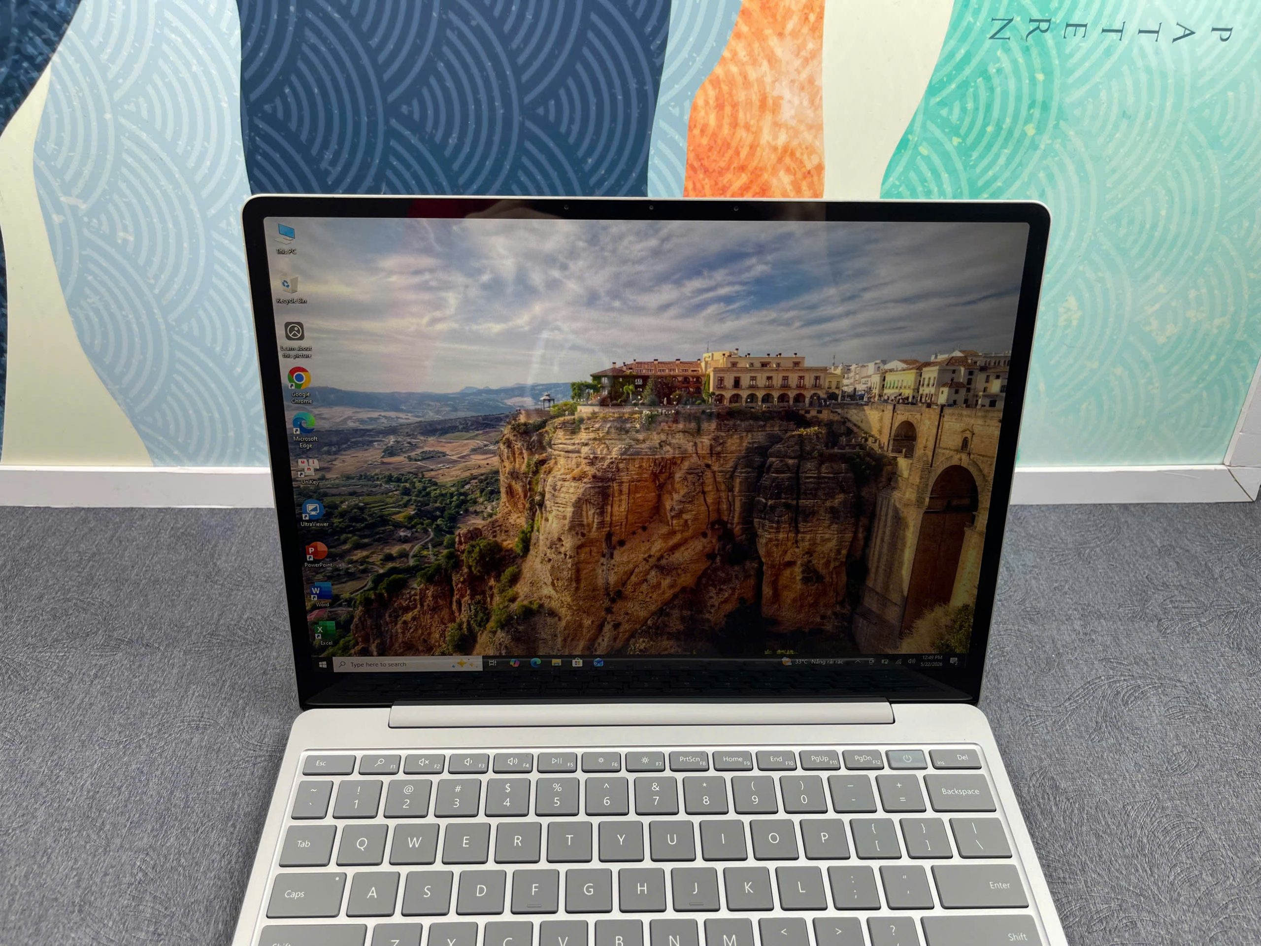 Surface laptop Go 2