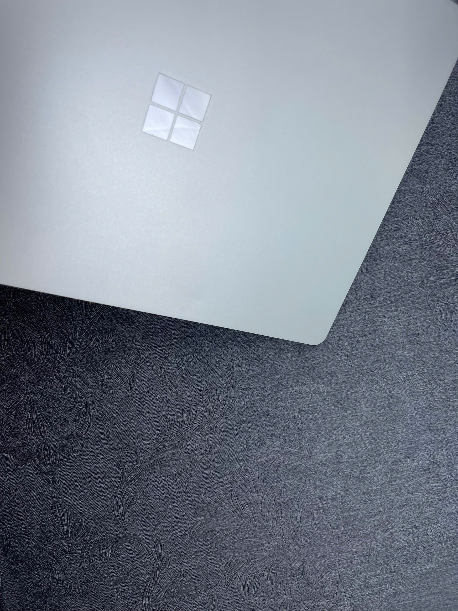 Surface laptop Go 2 Platium