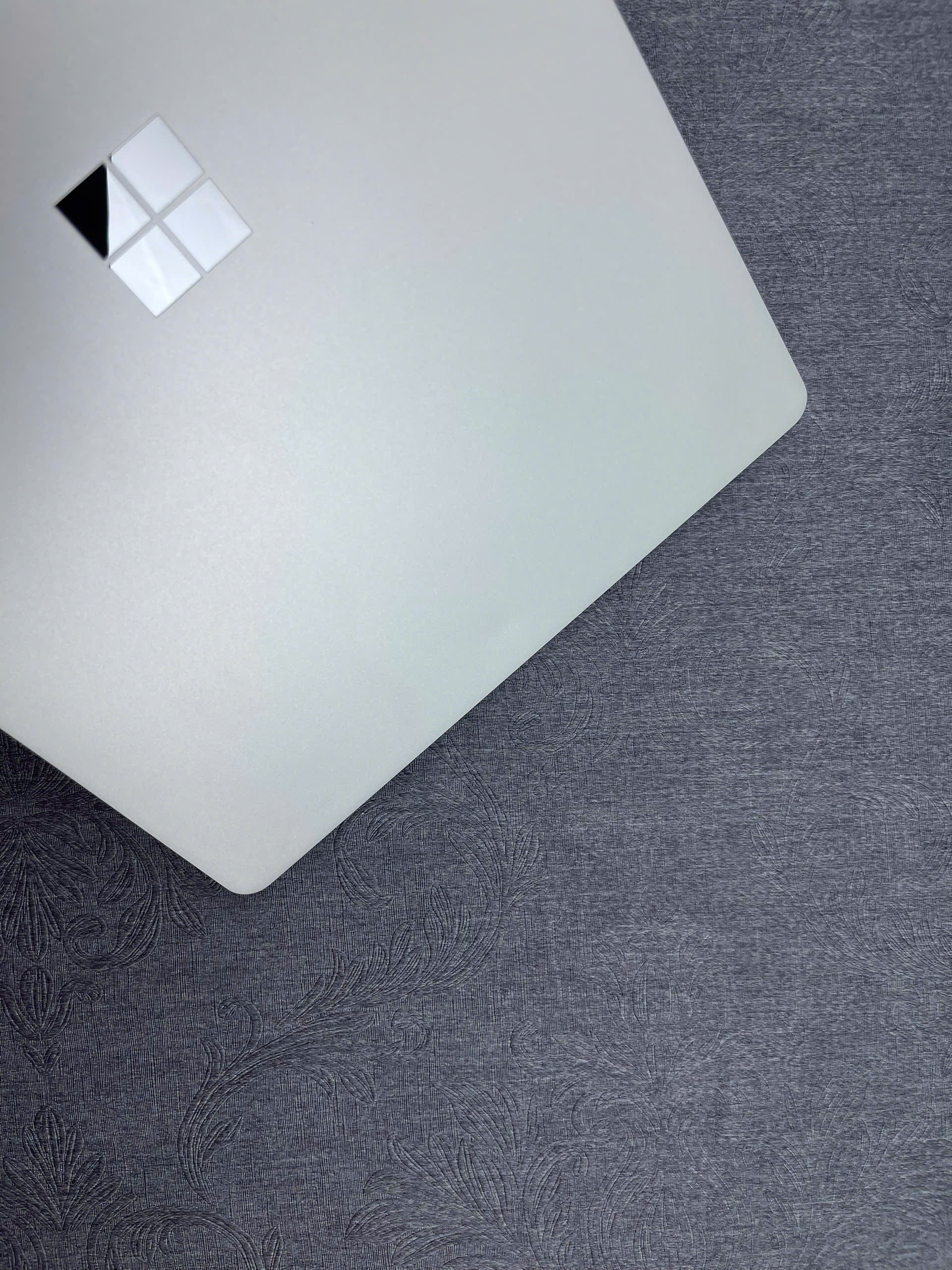 Surface laptop Go 2 Platium