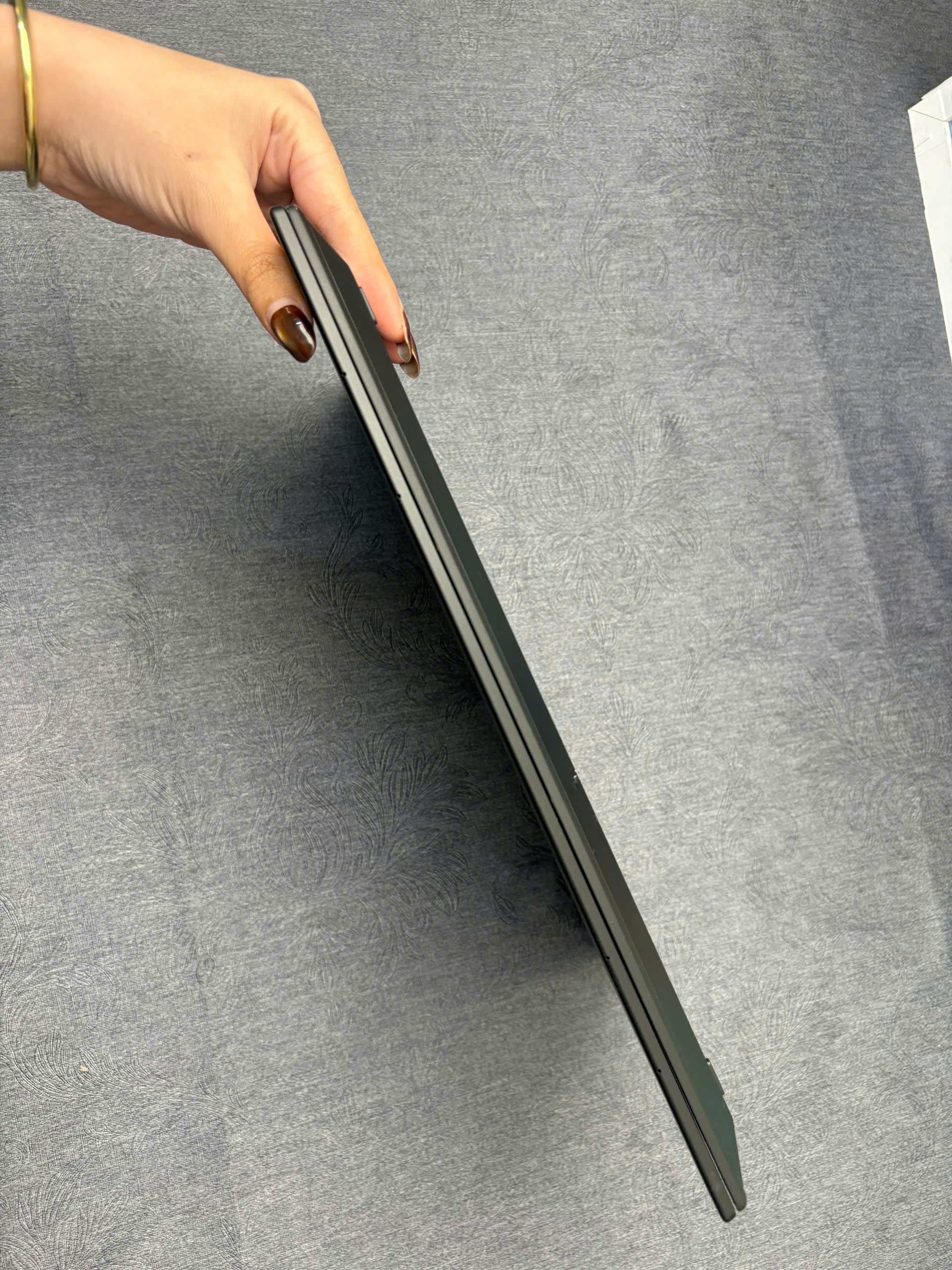 Thinkpad X1 Carbon G9