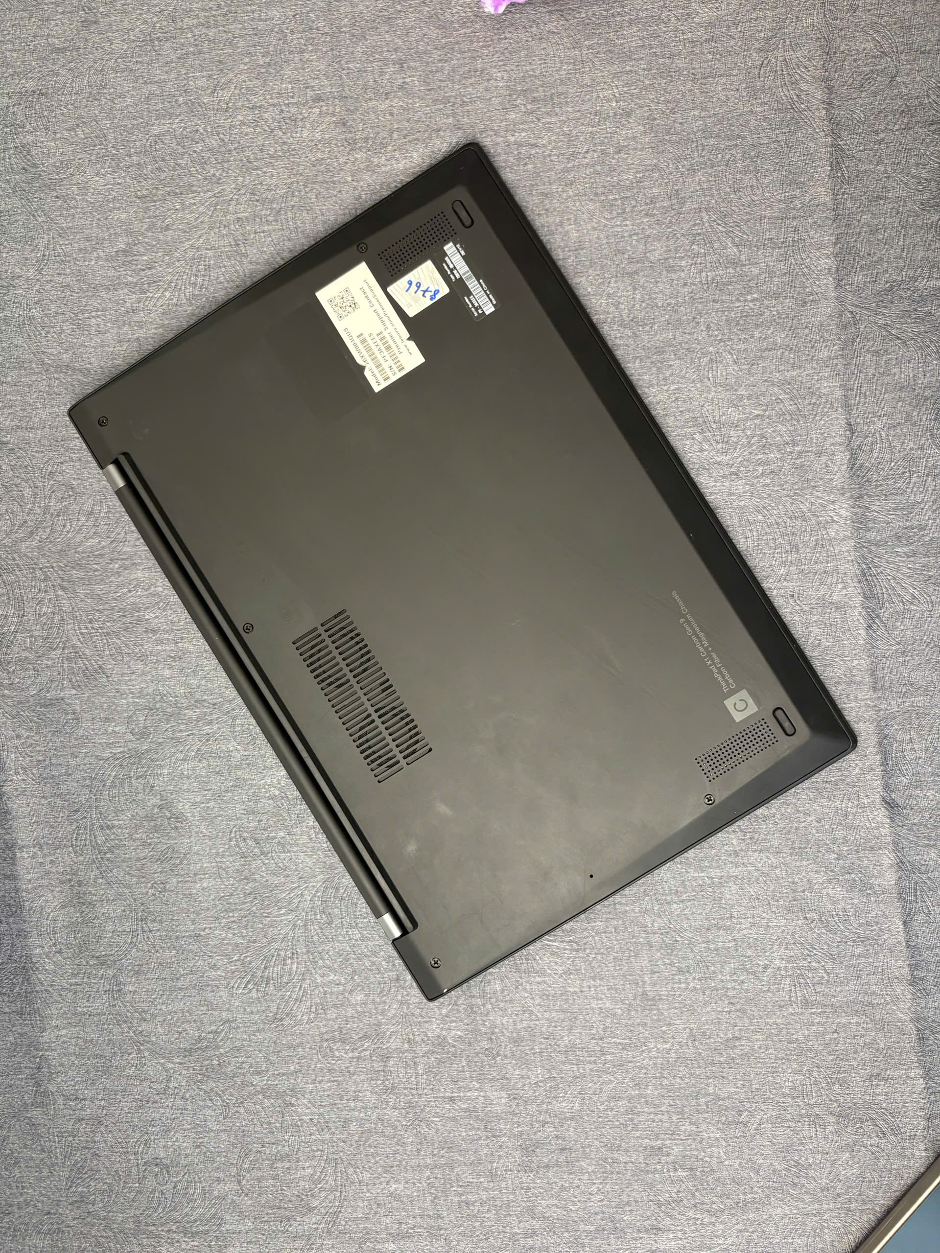 Thinkpad X1 Carbon G9