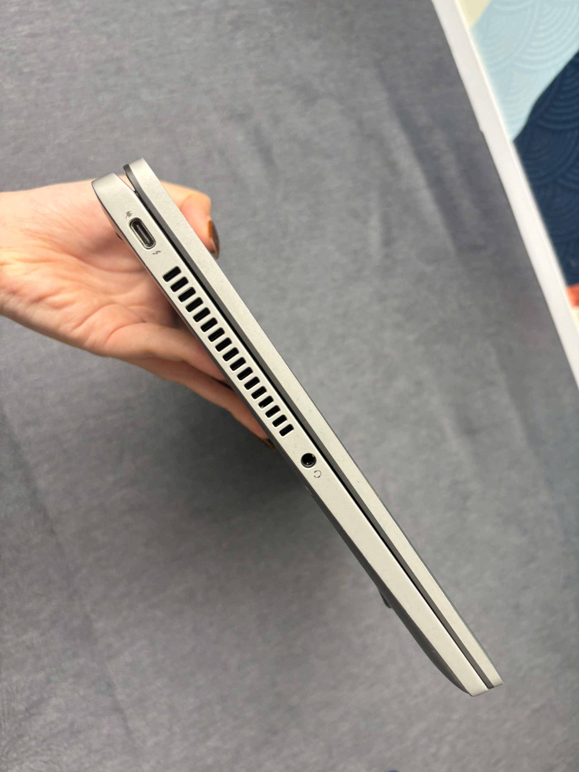 Dell Latitude 7320 2in1 Nhôm