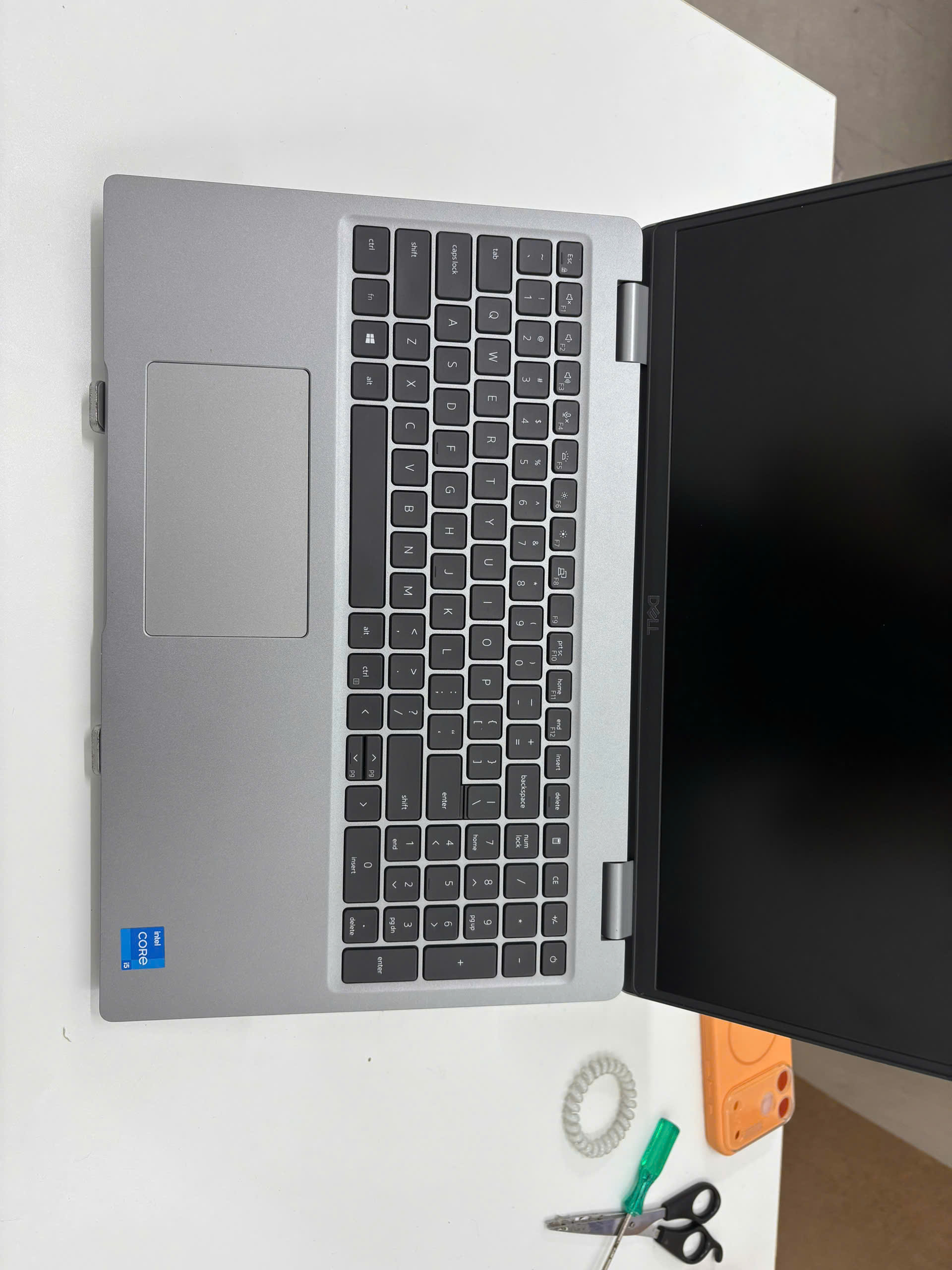 Dell Precision 3561