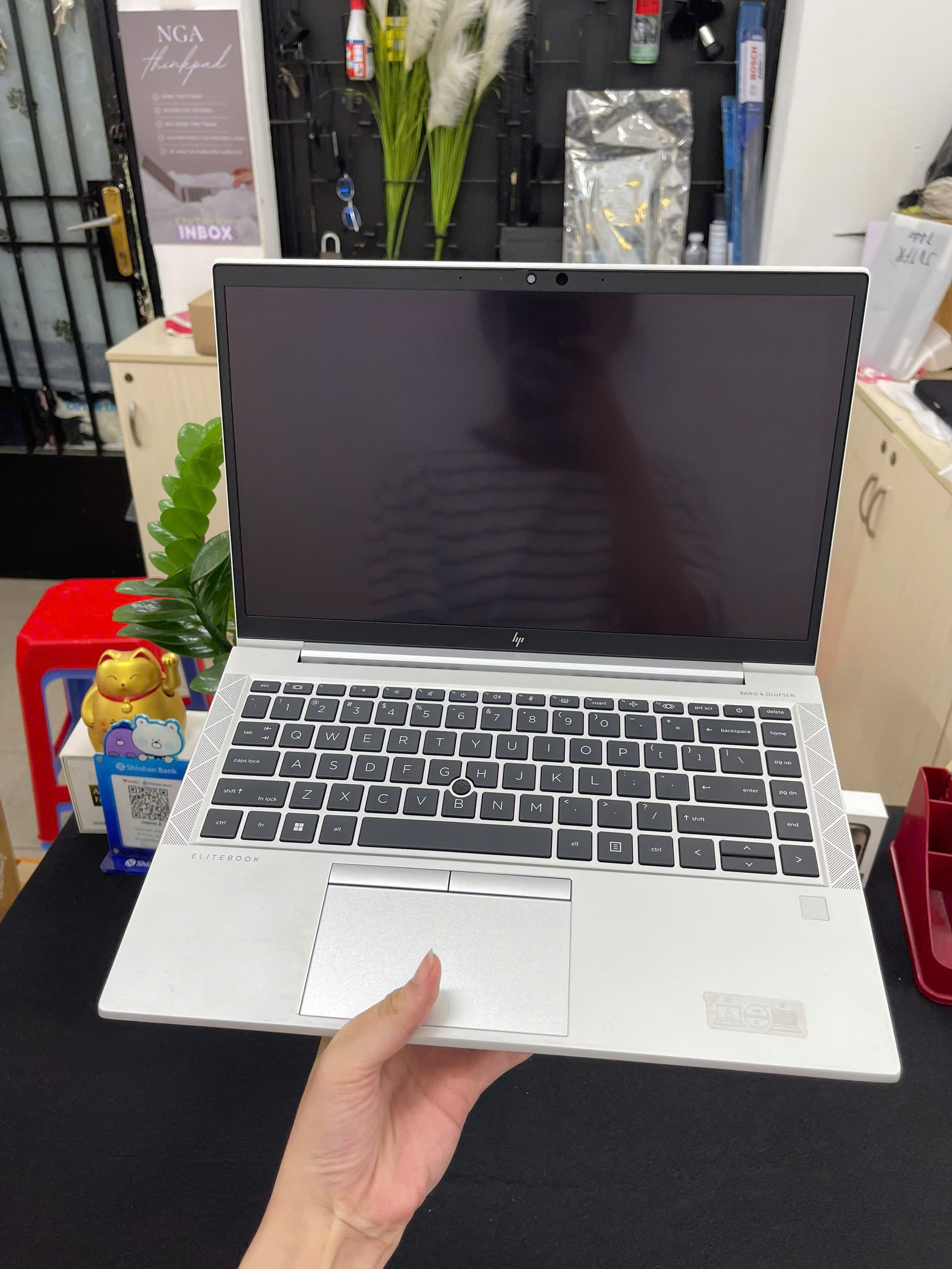 HP Elitebook 845 G8