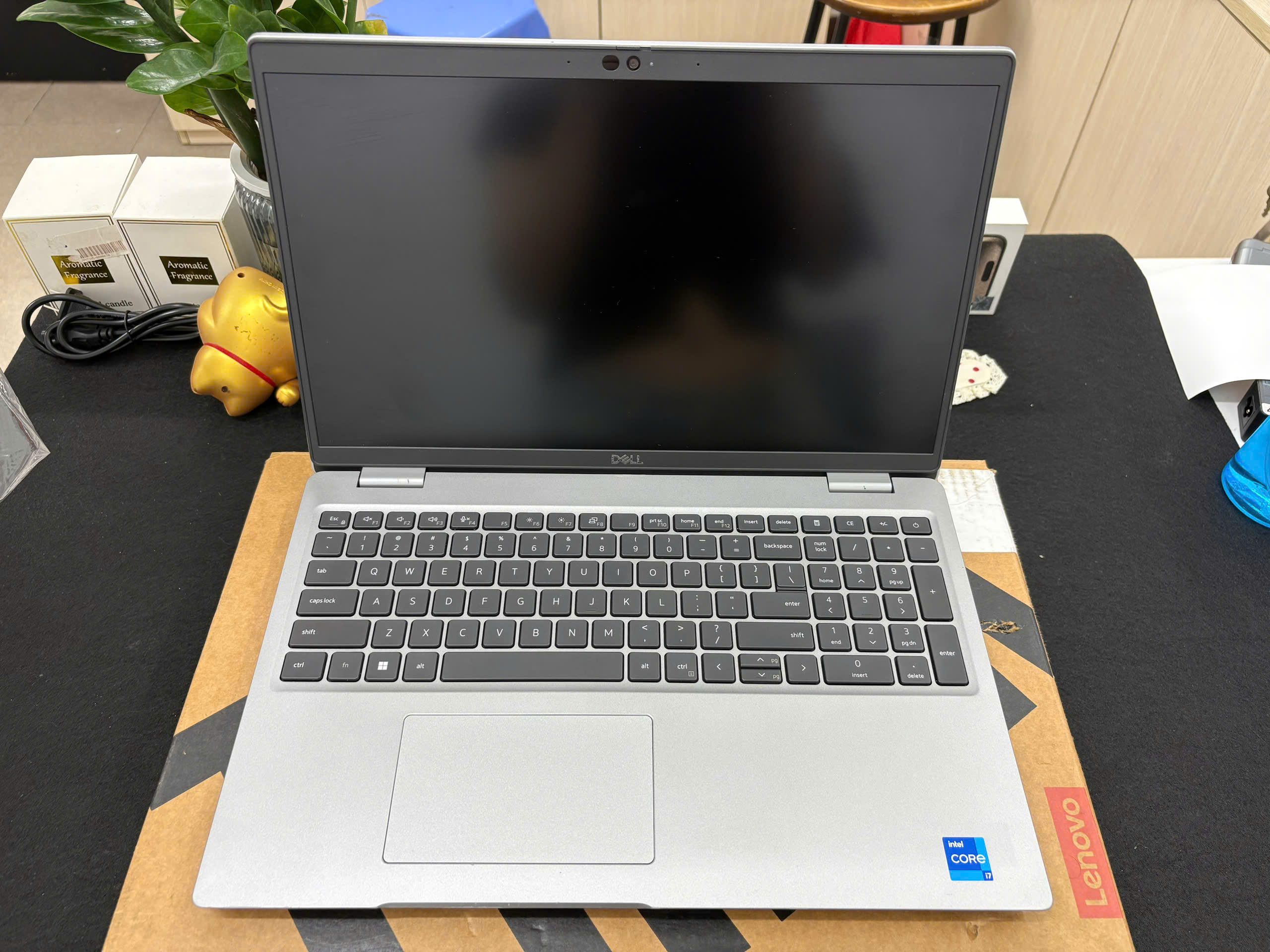 Dell Latitude 5521