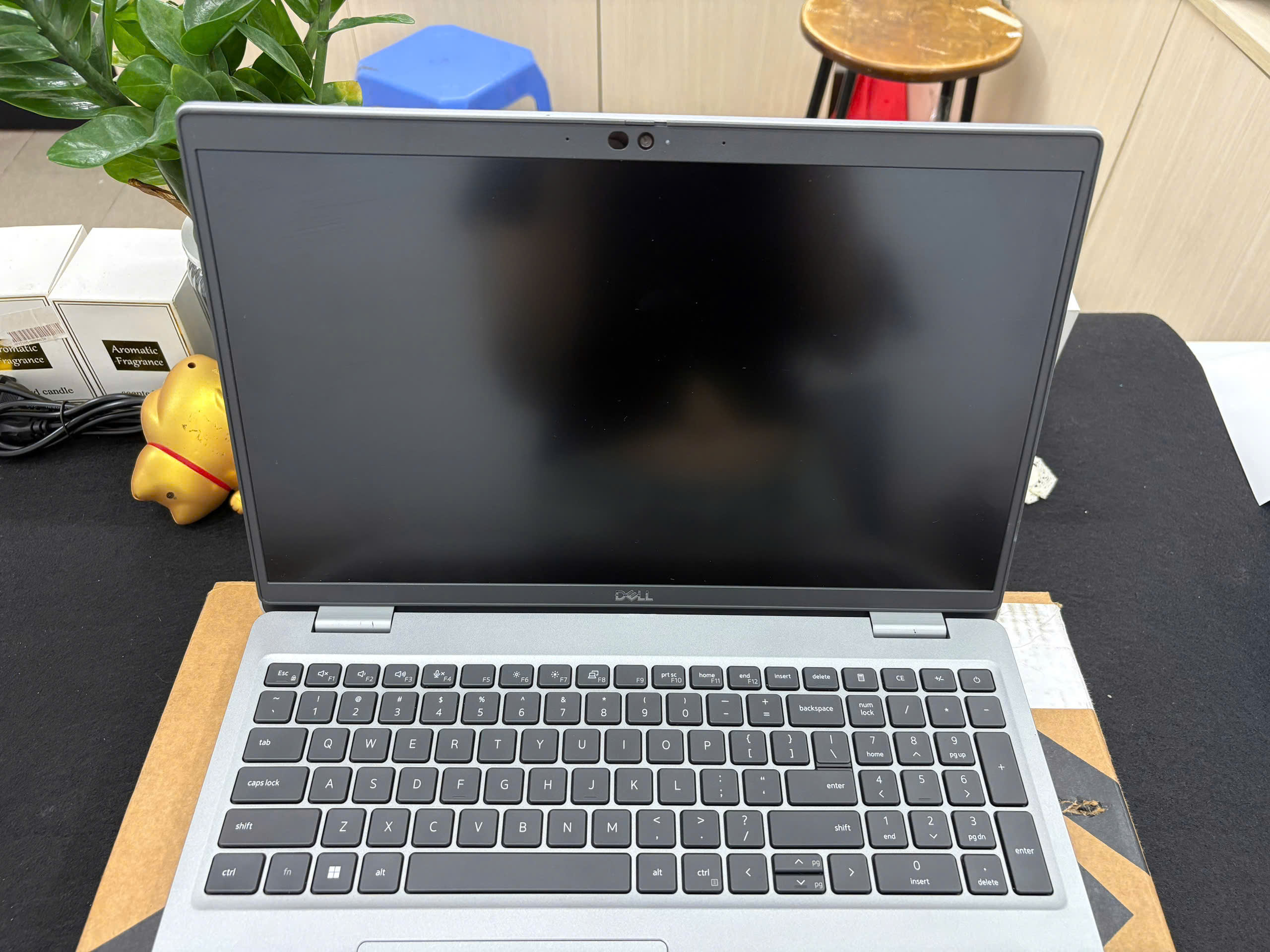 Dell Latitude 5521
