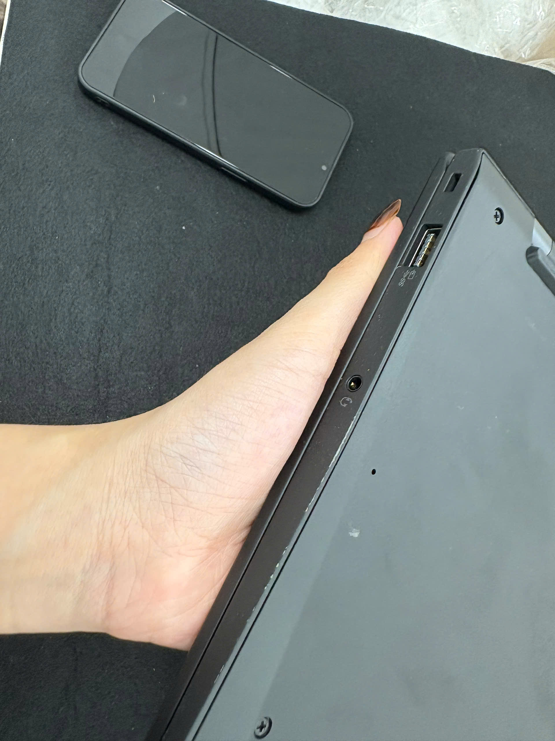 Thinkpad X1 Carbon G9