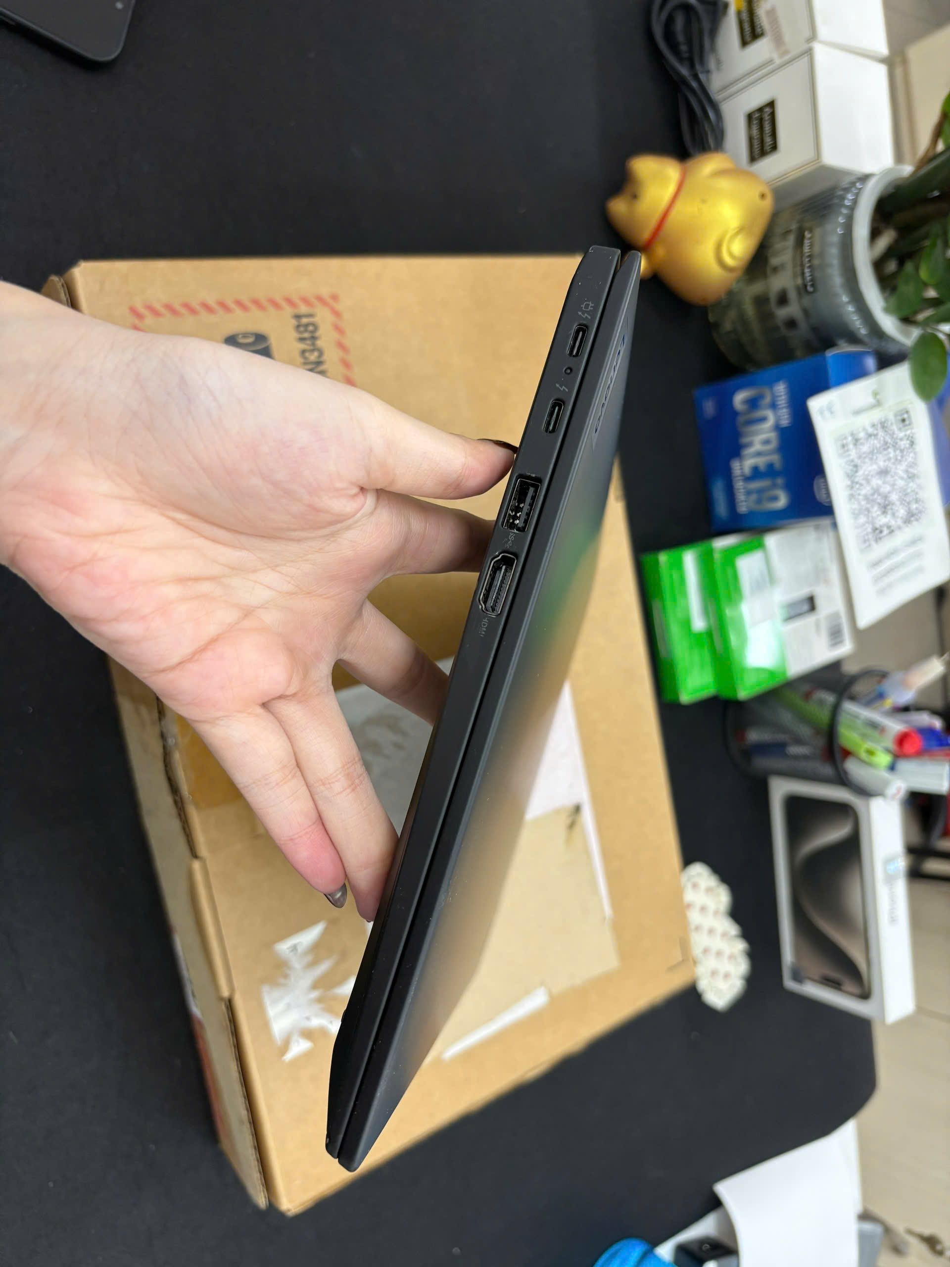 Thinkpad X1 Carbon G9