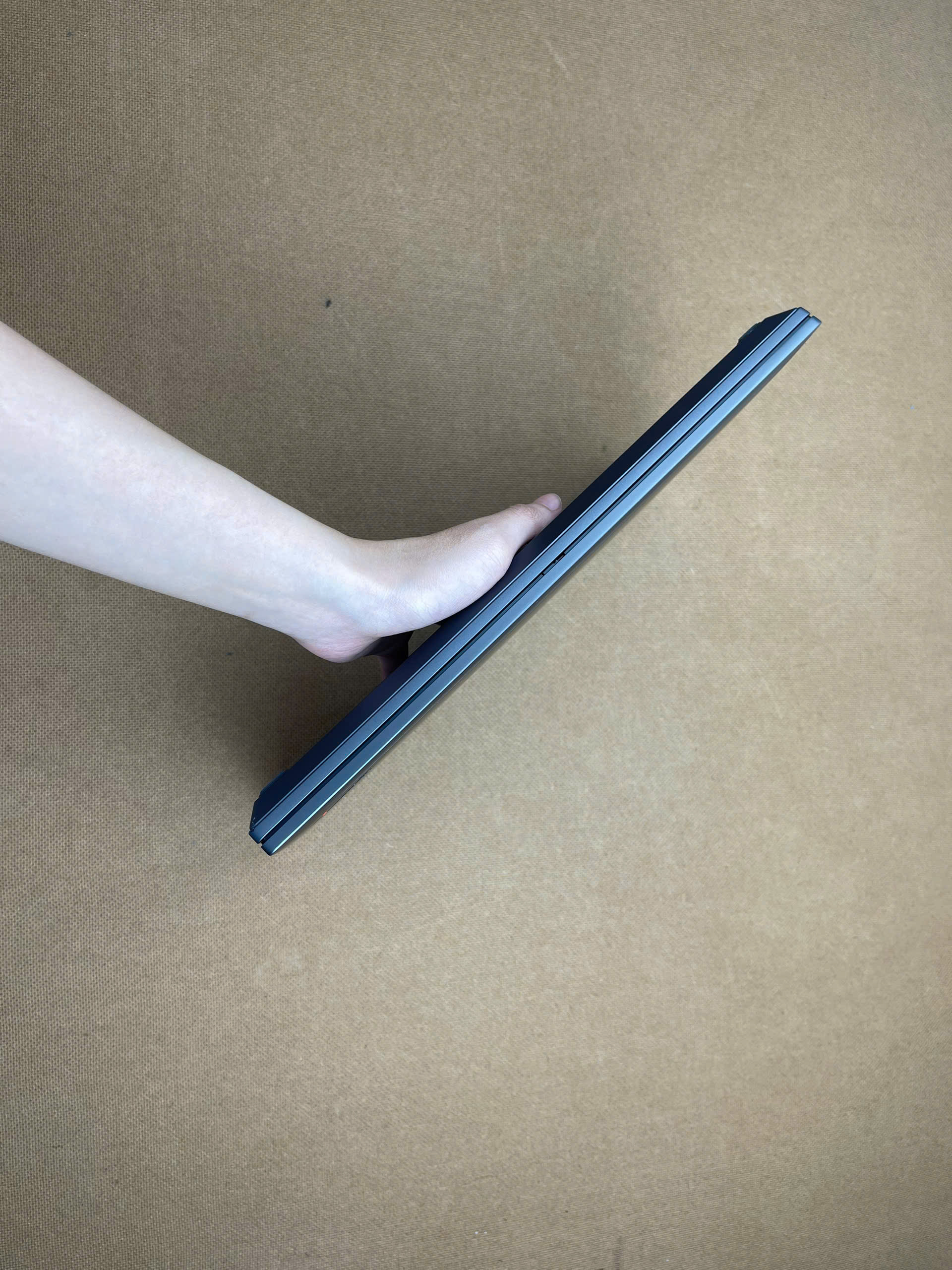Thinkpad T14 G4 bản Nhôm