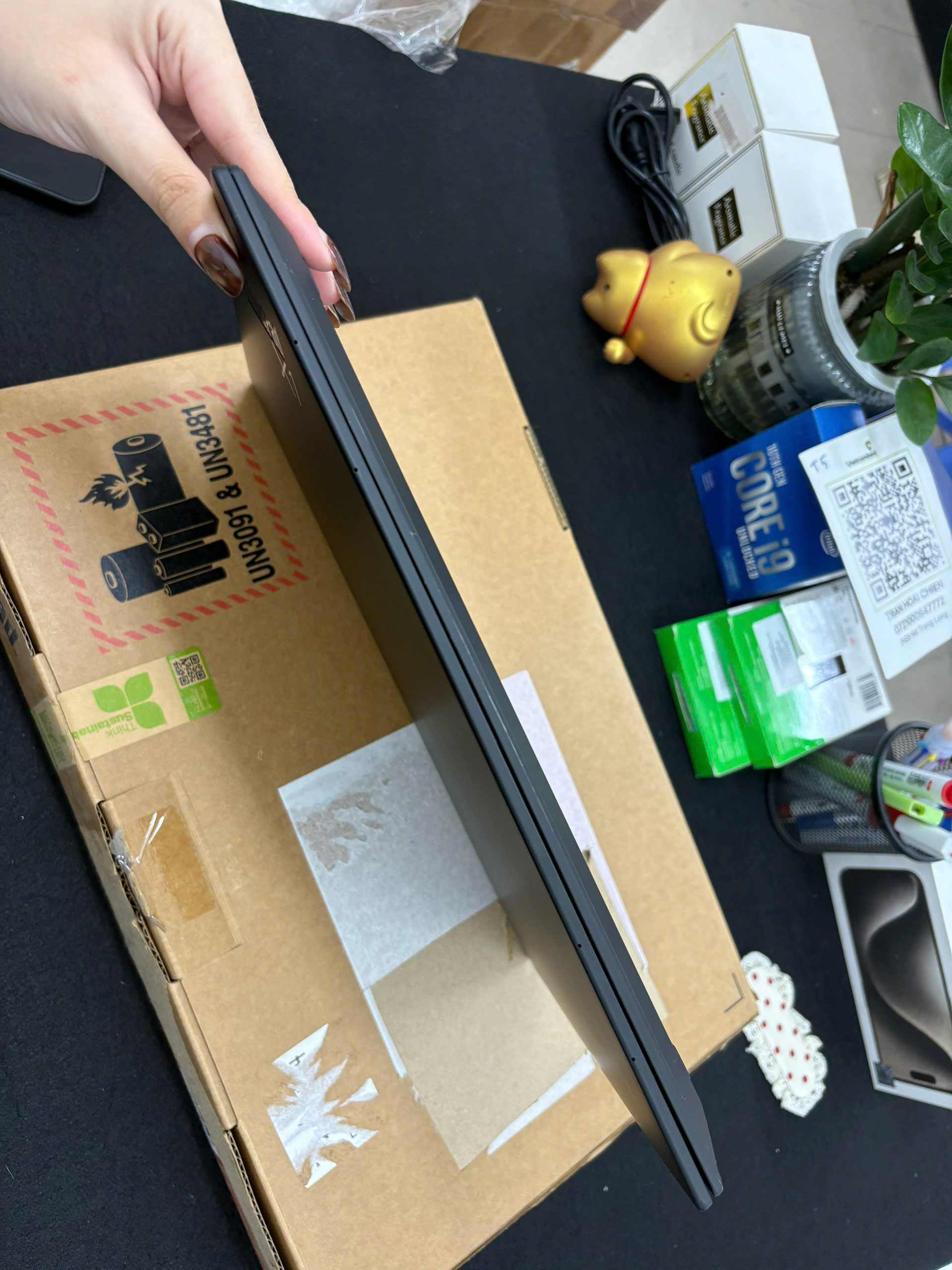 Thinkpad X1 Carbon G9