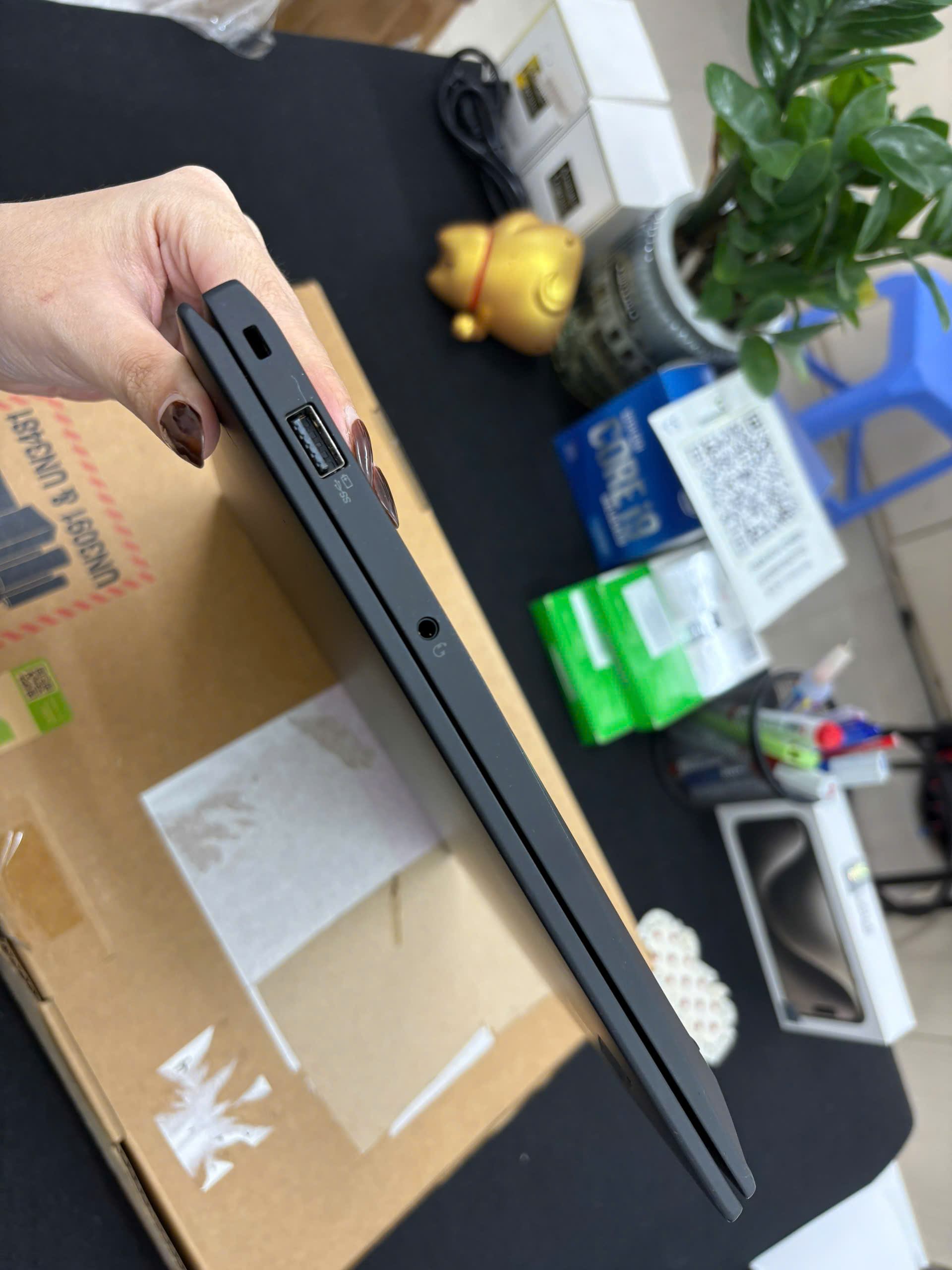 Thinkpad X1 Carbon G9