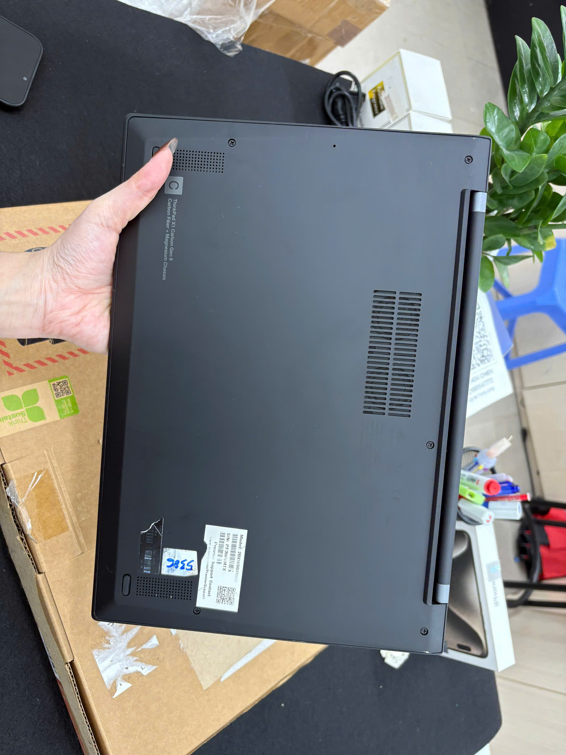 Thinkpad X1 Carbon G9
