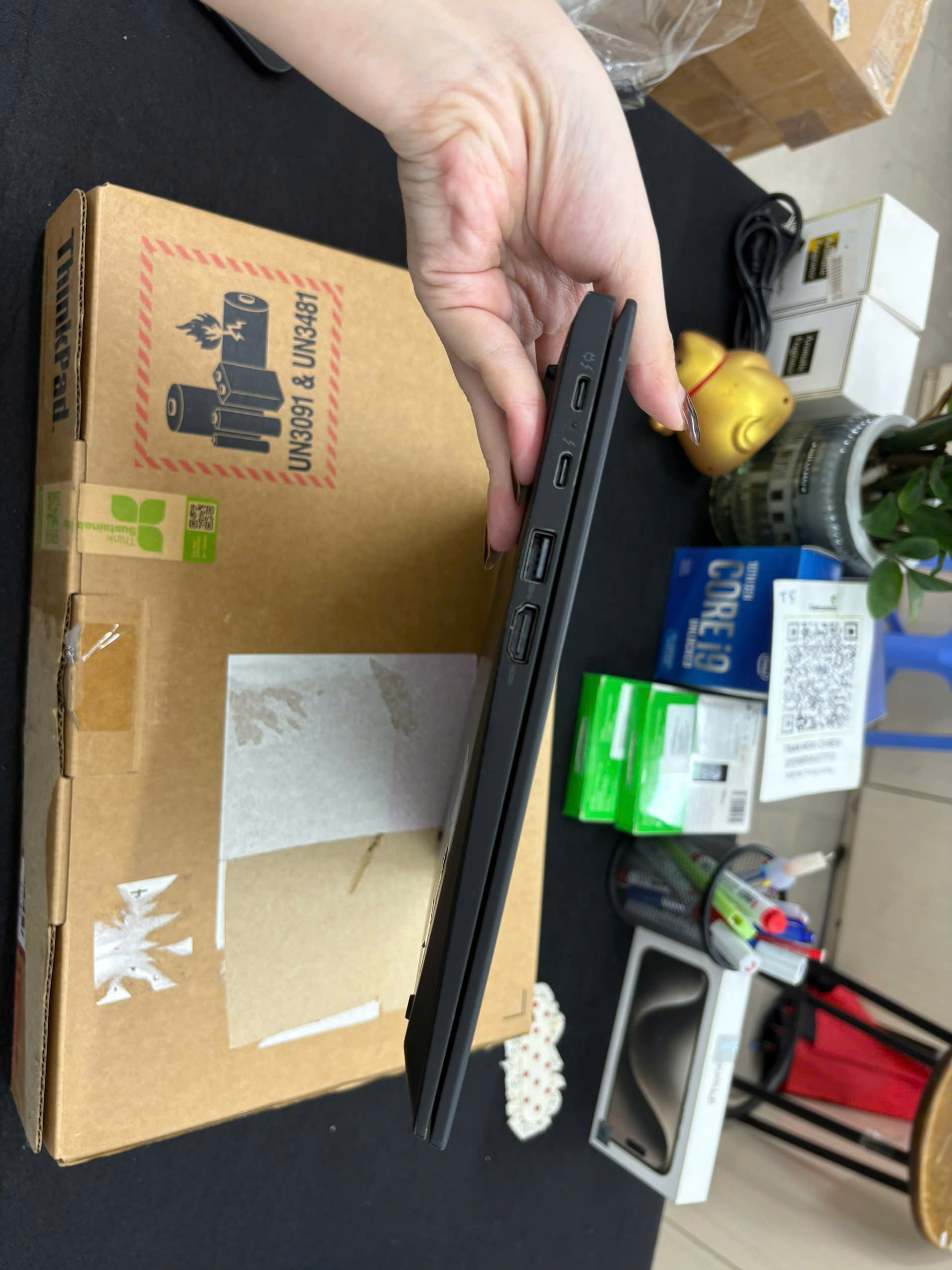 Thinkpad X1 Carbon G9