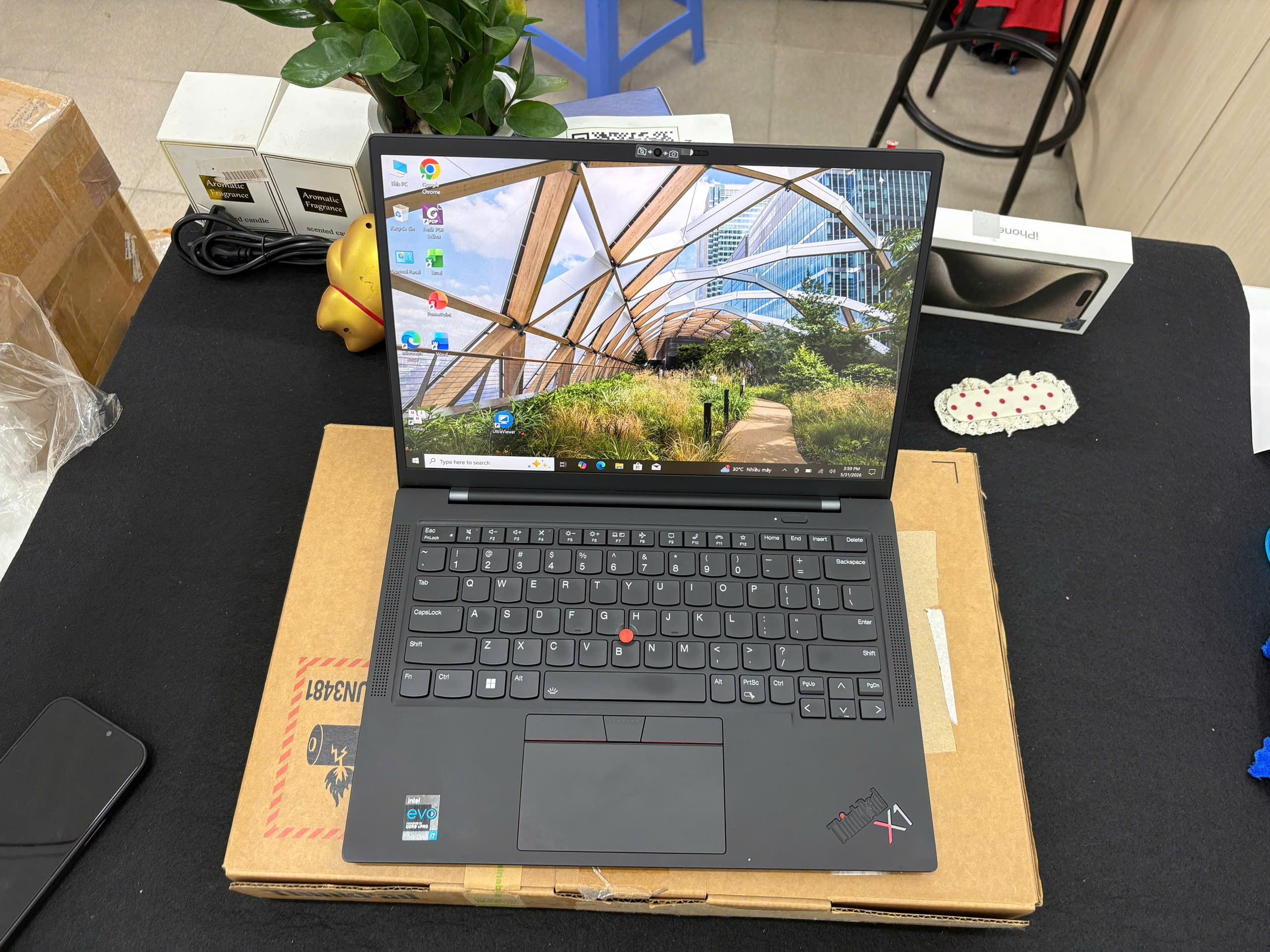 Thinkpad X1 Carbon G9