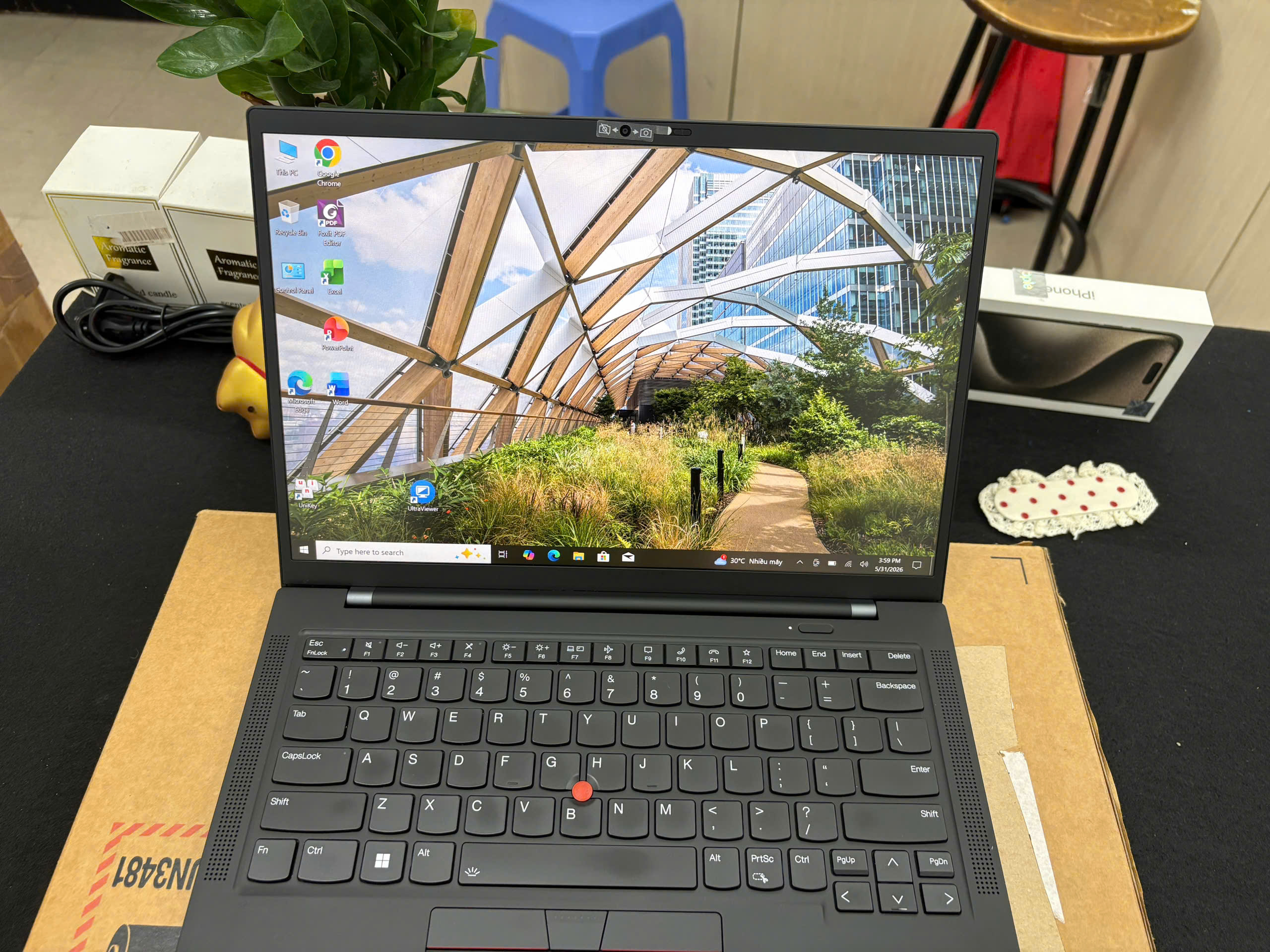 Thinkpad X1 Carbon G9