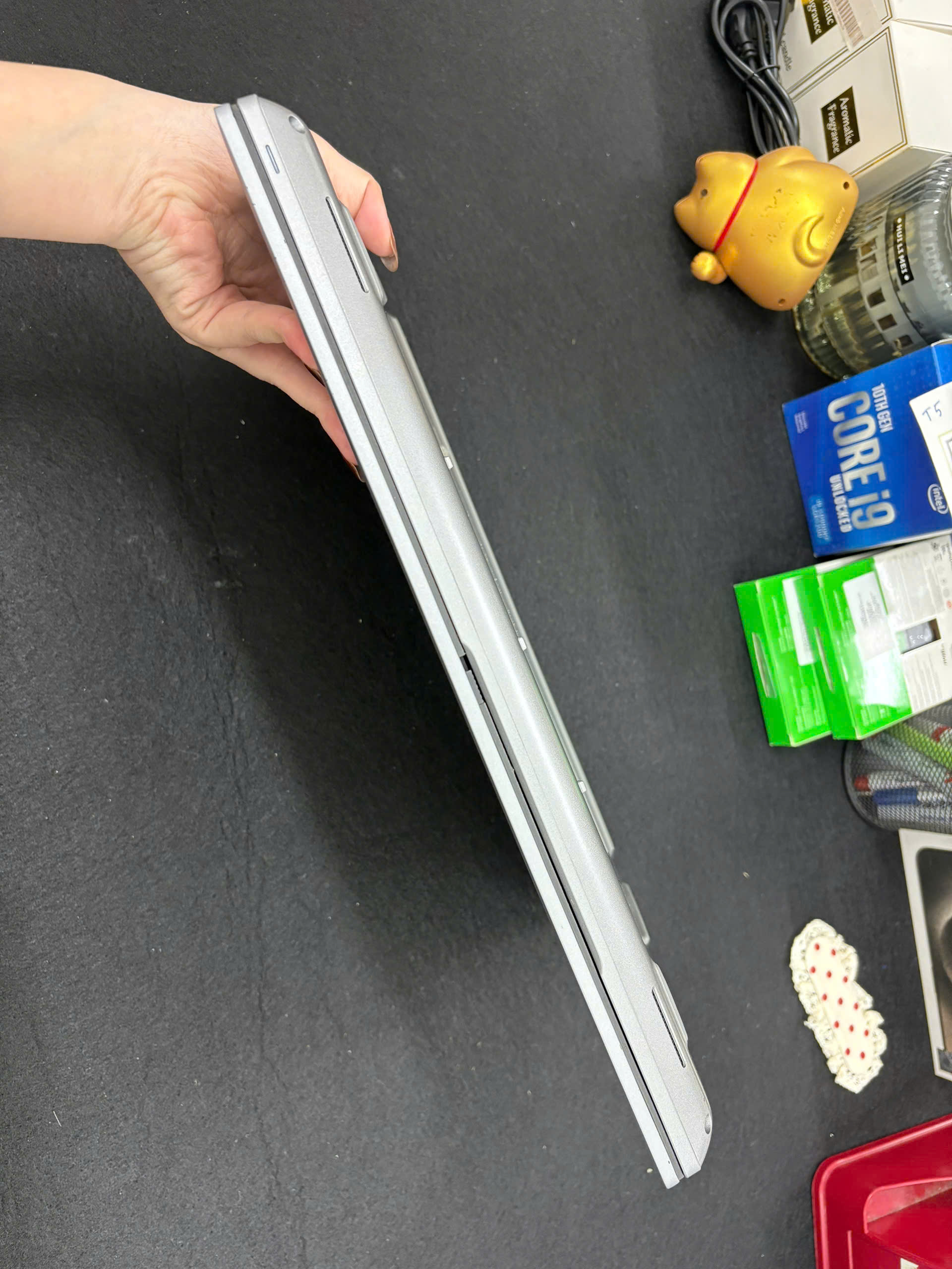 Dell Precision 3561