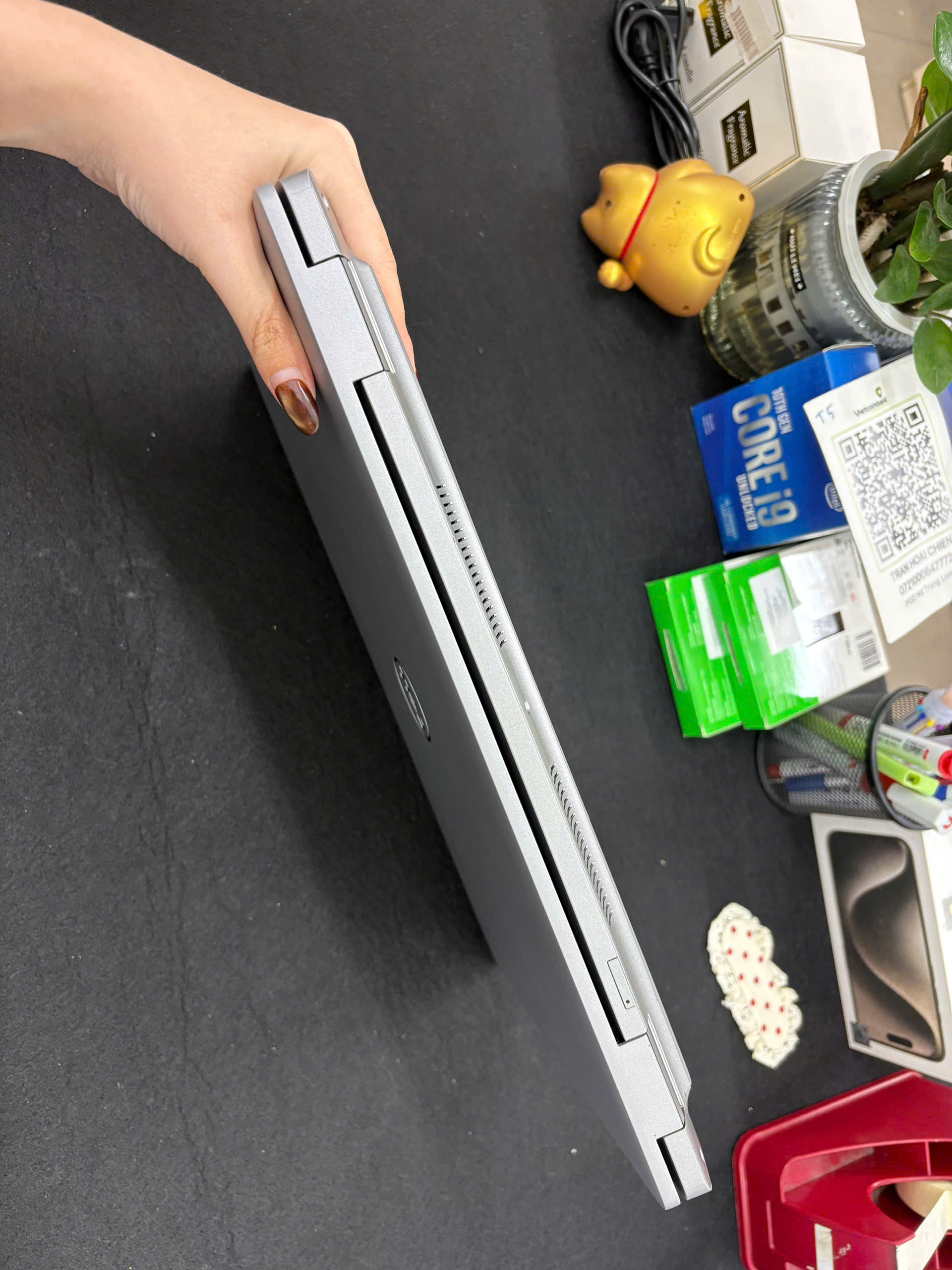 Dell Precision 3561
