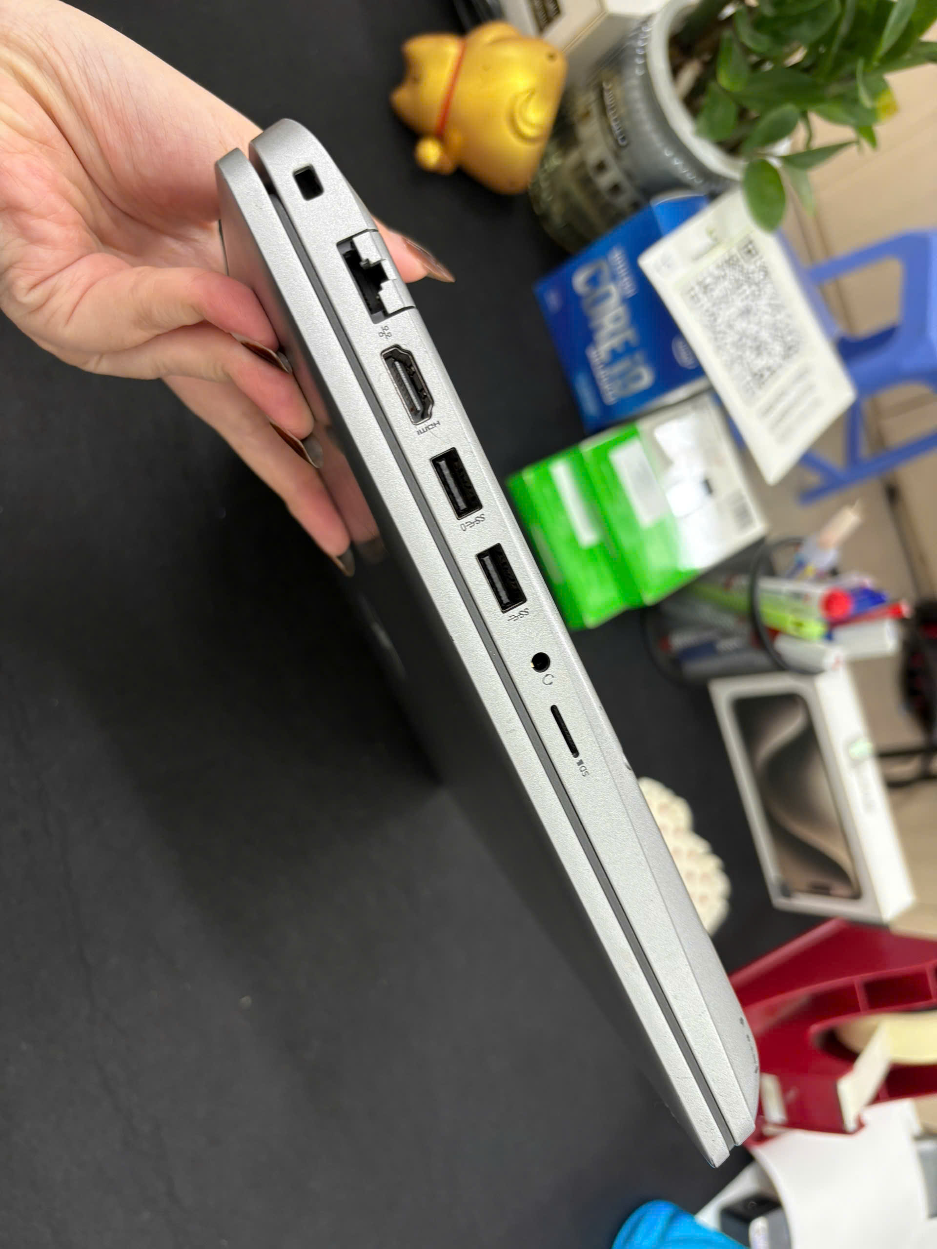 Dell Precision 3561