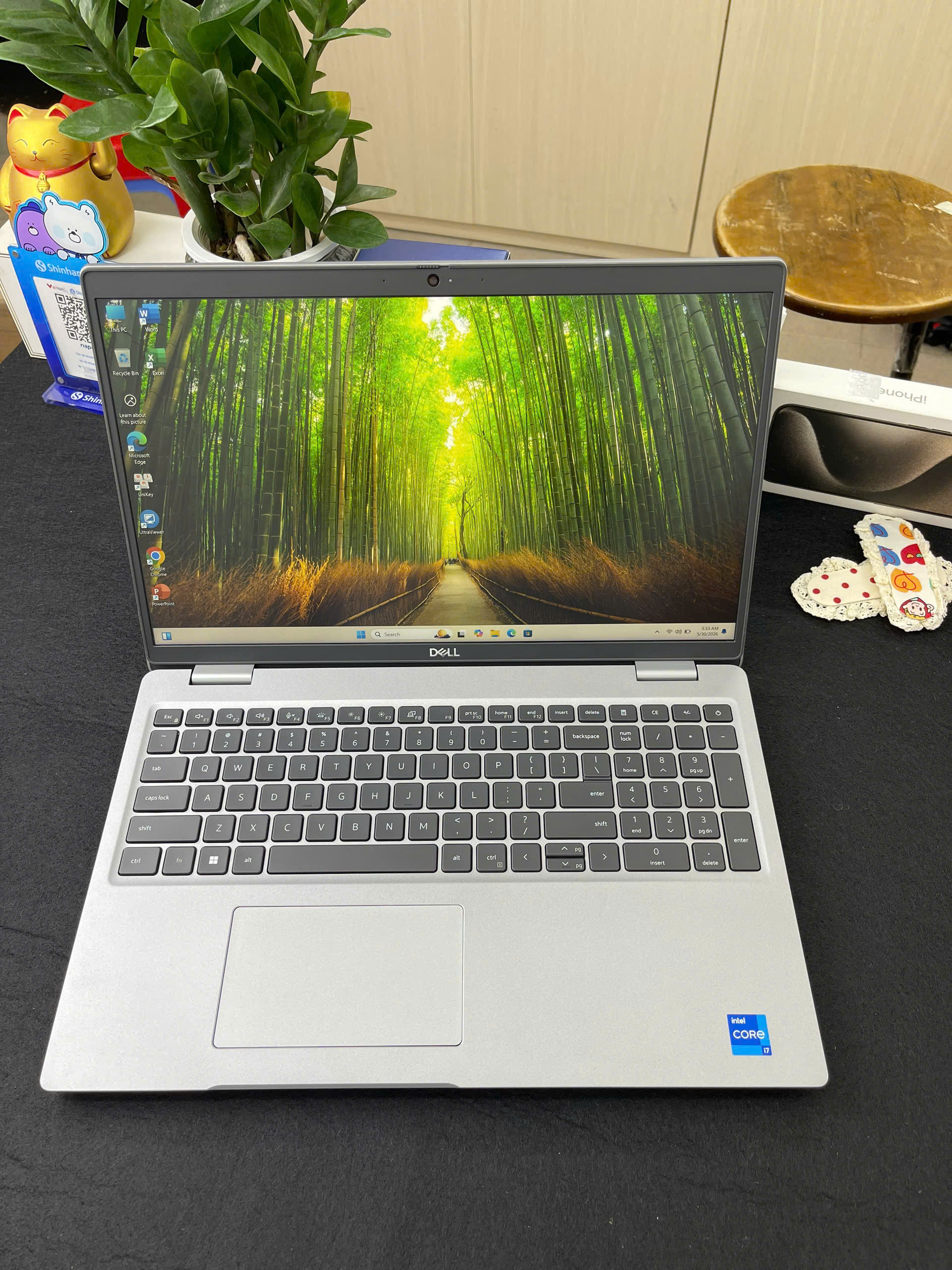 Dell Precision 3571