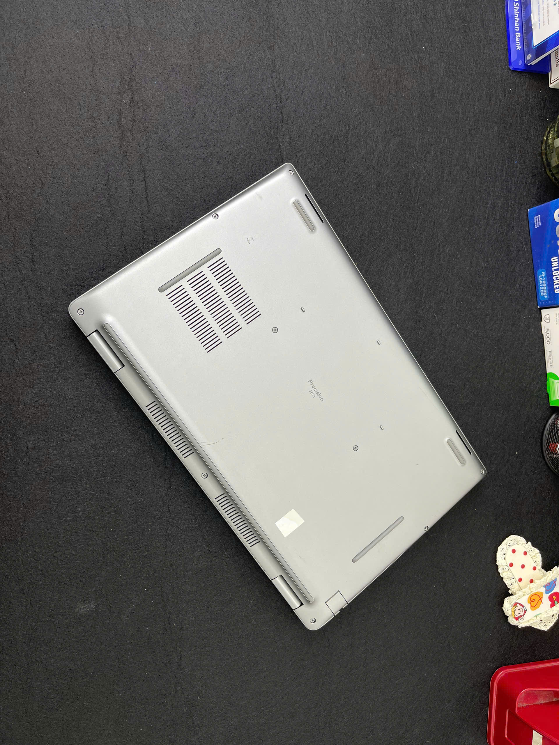Dell Precision 3571