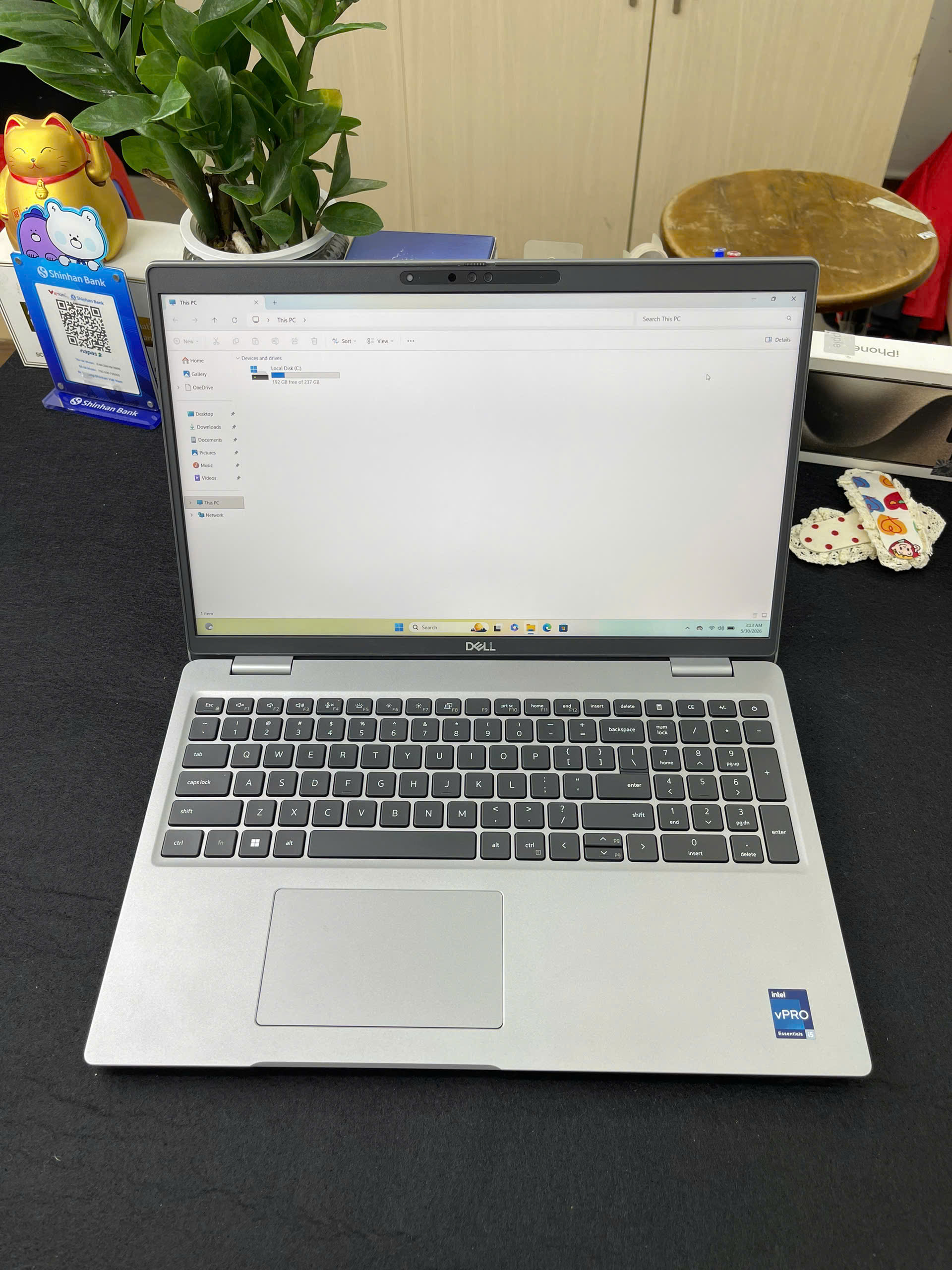 Dell Precision 3570