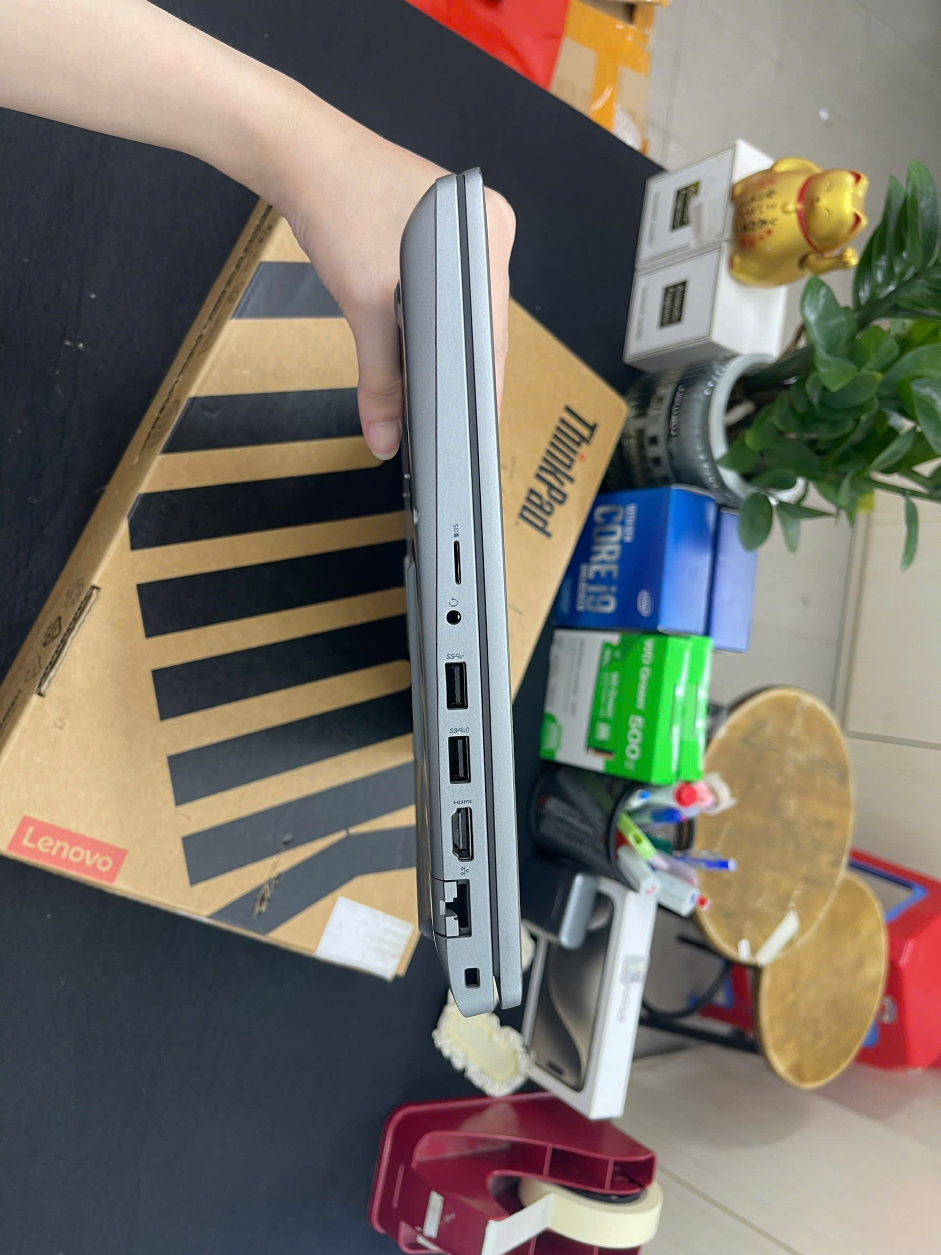 Dell Precision 3561
