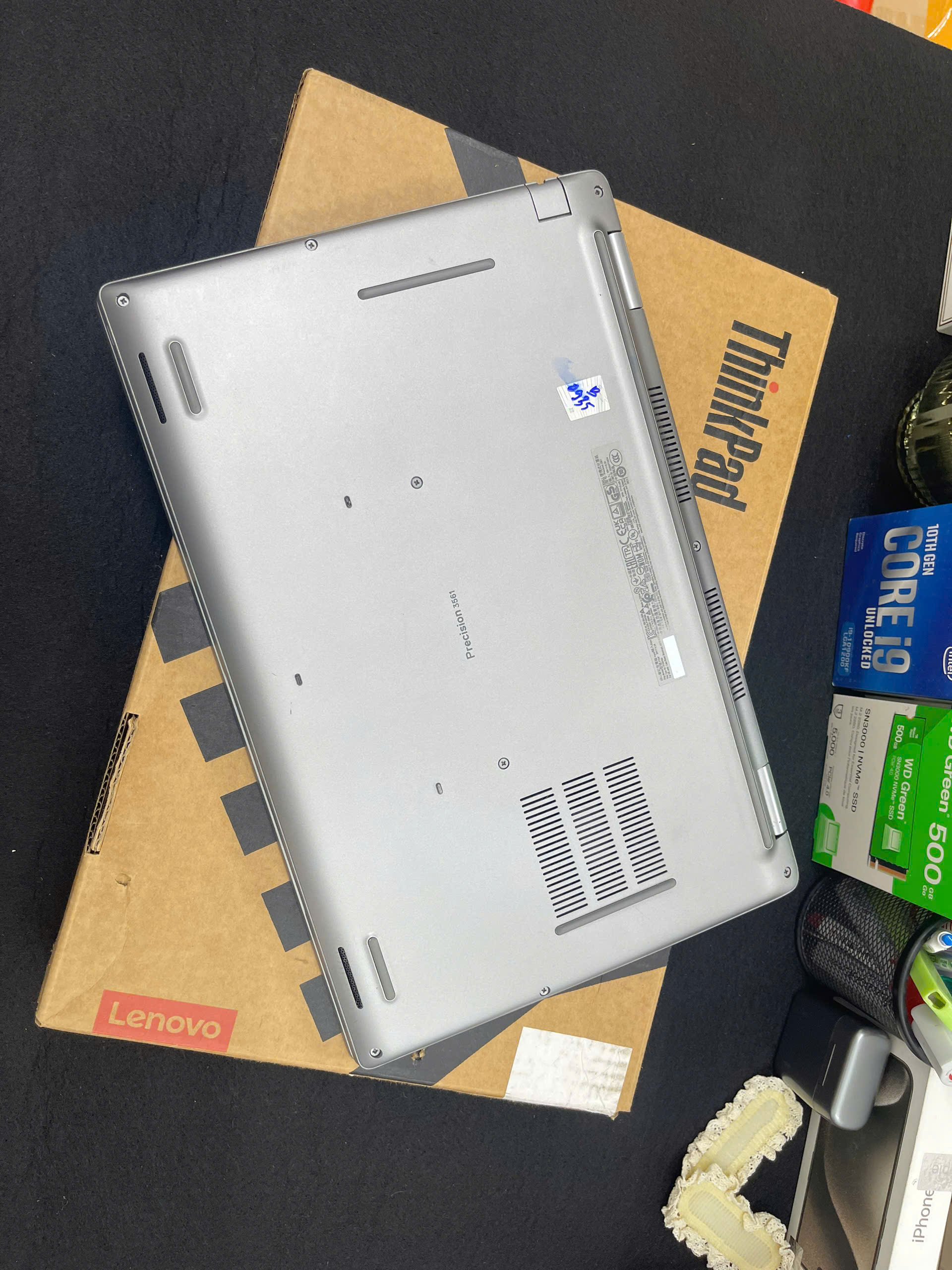 Dell Precision 3561