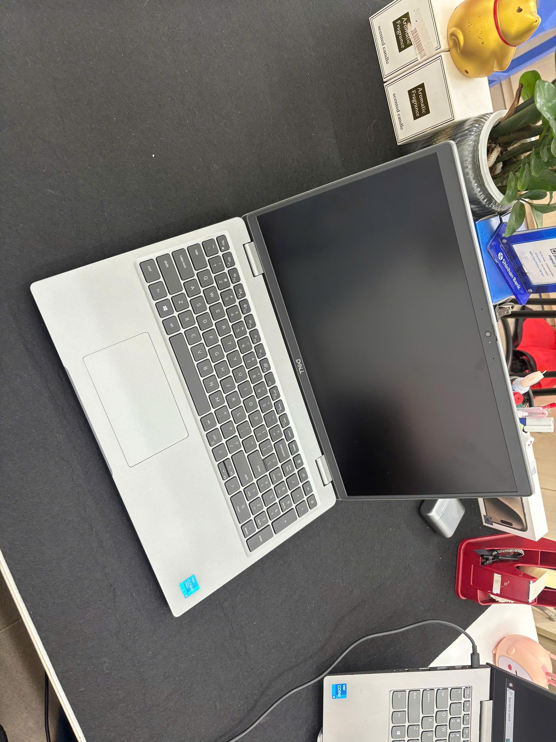 Dell Precision 3561