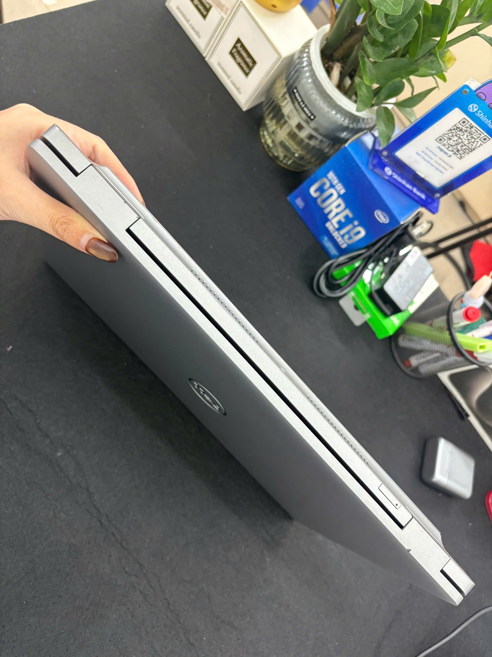 Dell Precision 3561