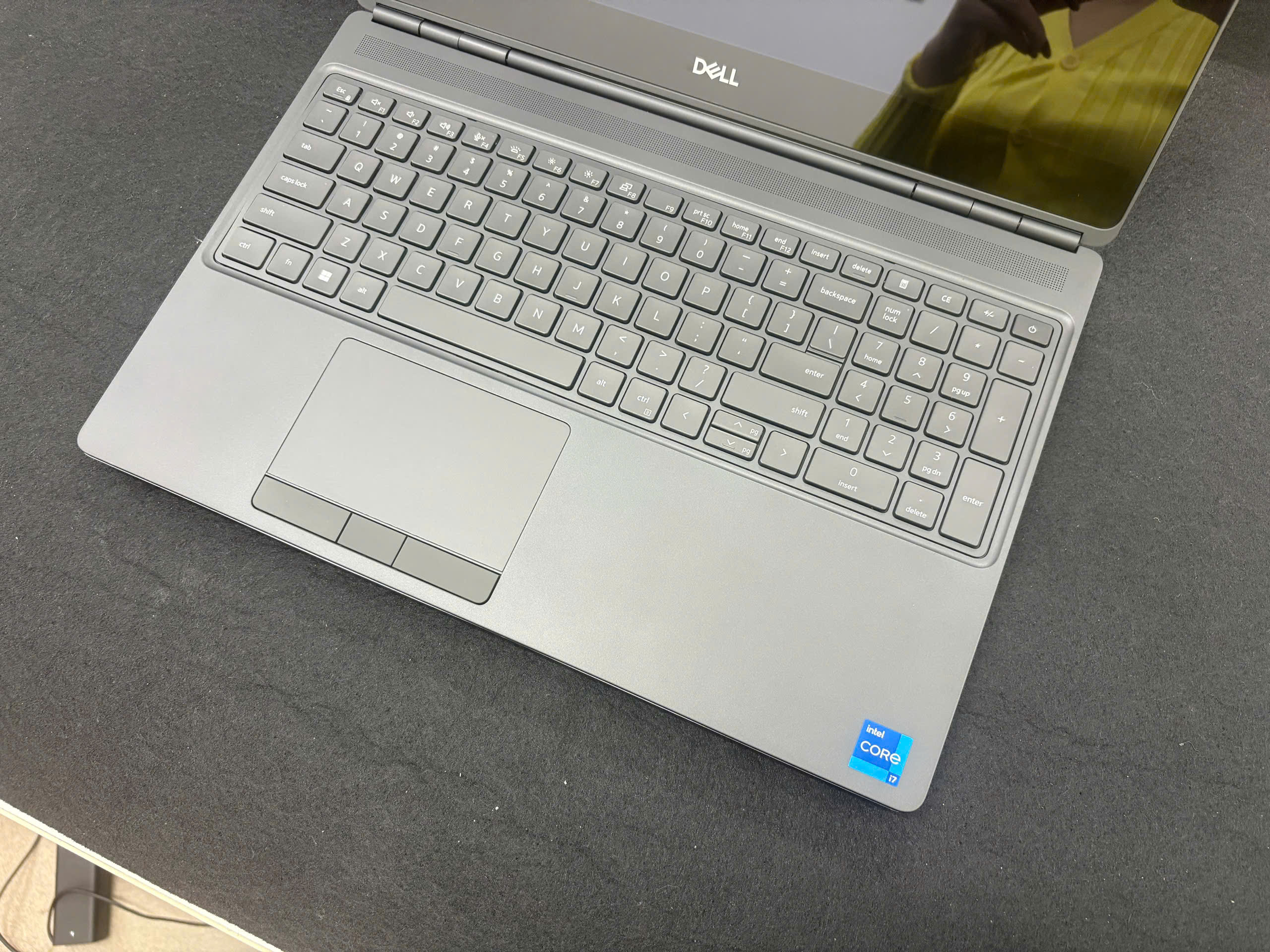 Dell Precision 7560