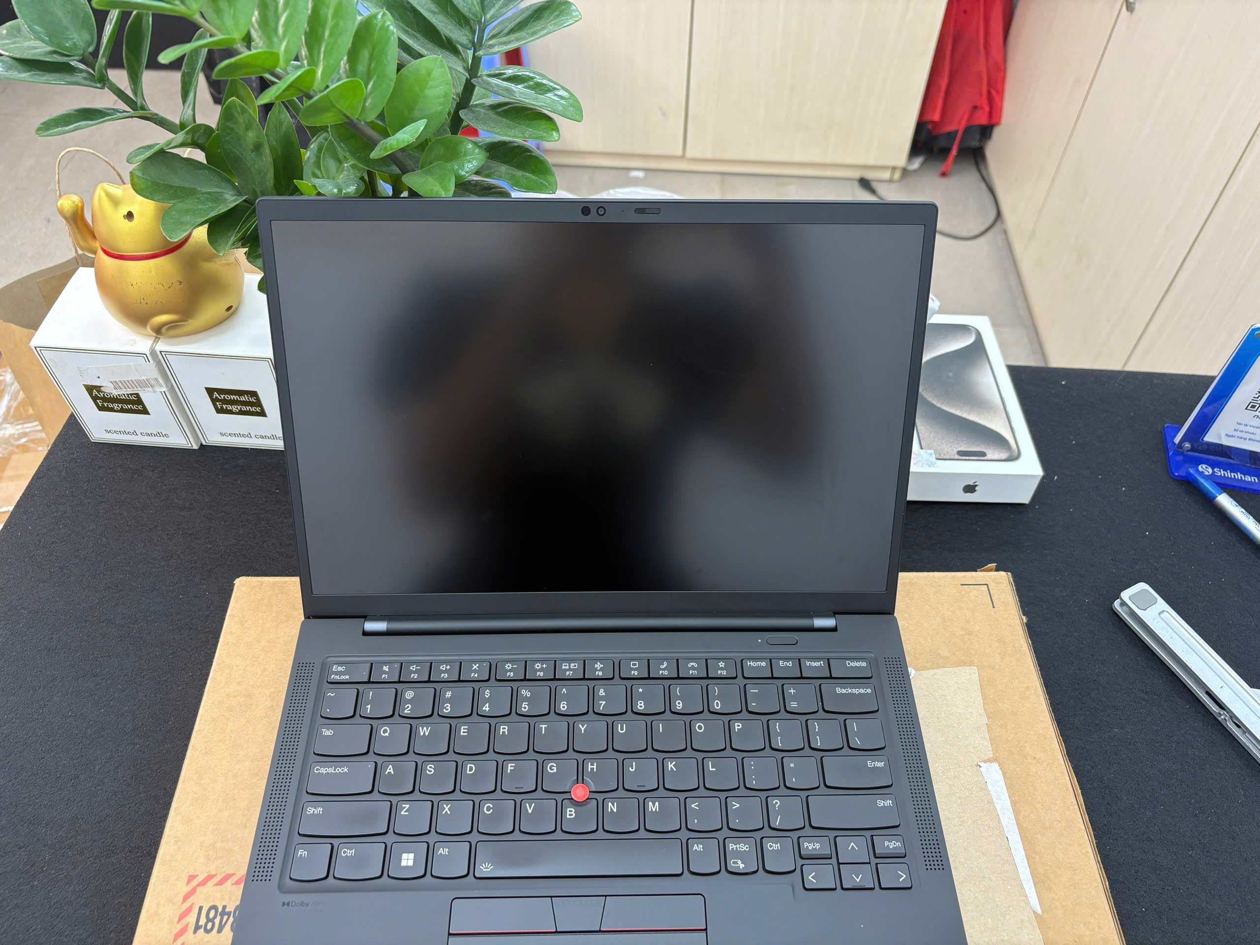 Thinkpad X1 Carbon G9