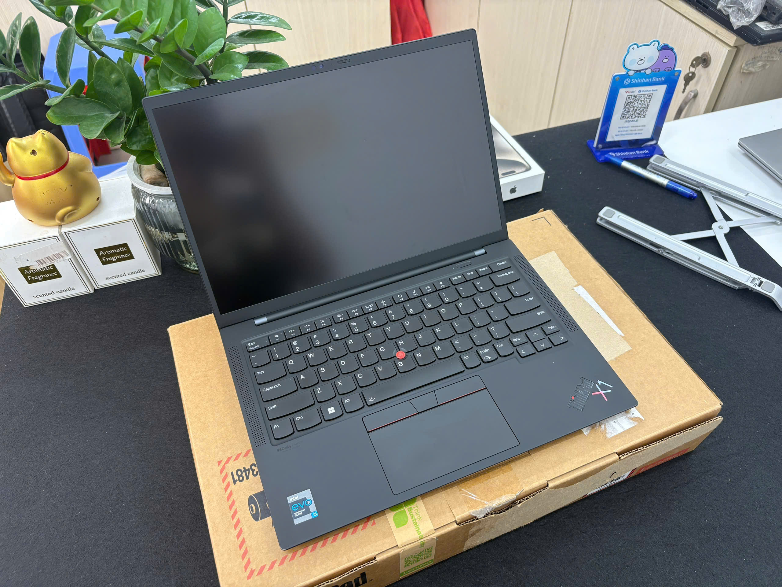 Thinkpad X1 Carbon G9
