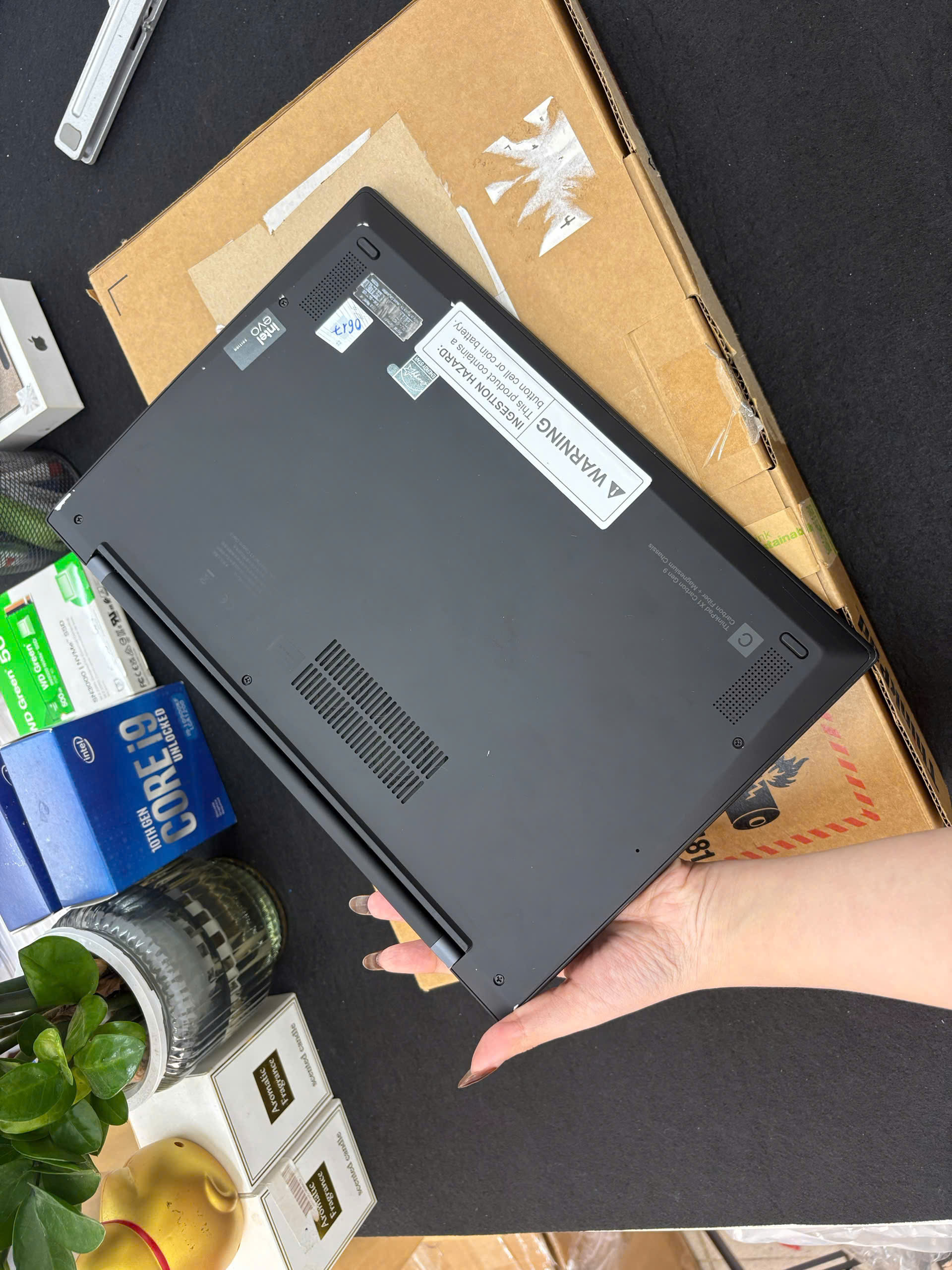 Thinkpad X1 Carbon G9