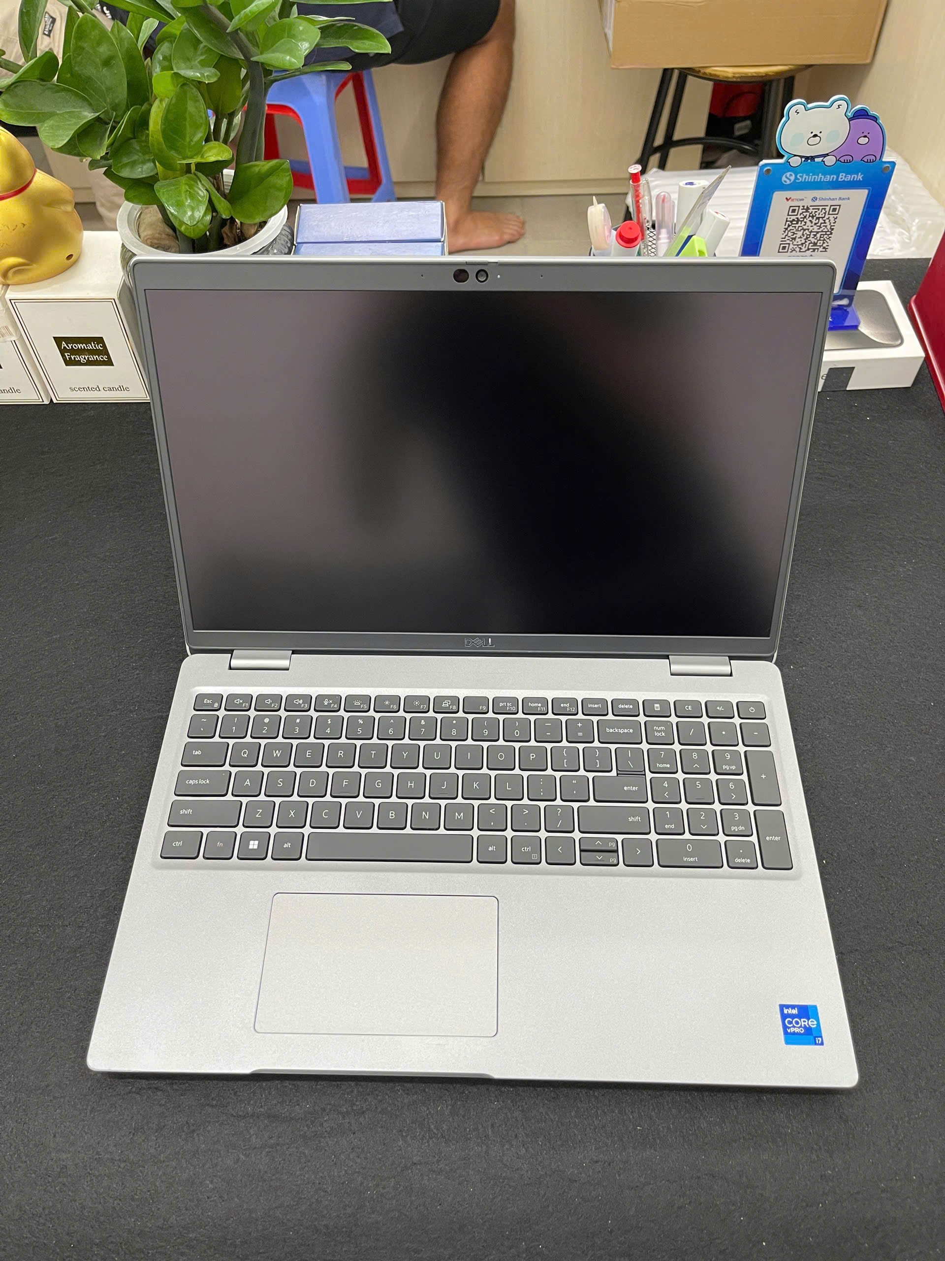Dell Precision 3561