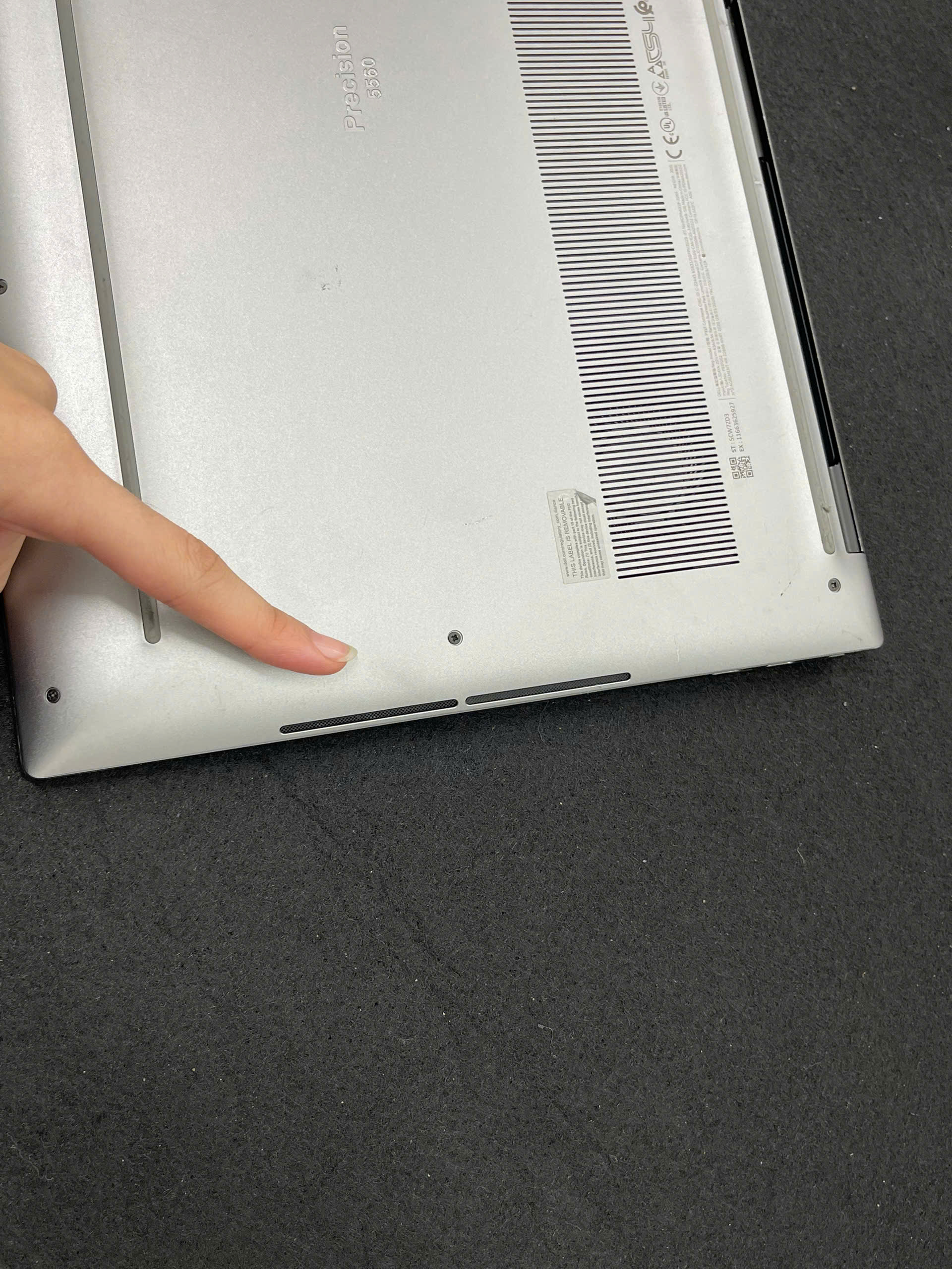 Dell Precision 5560