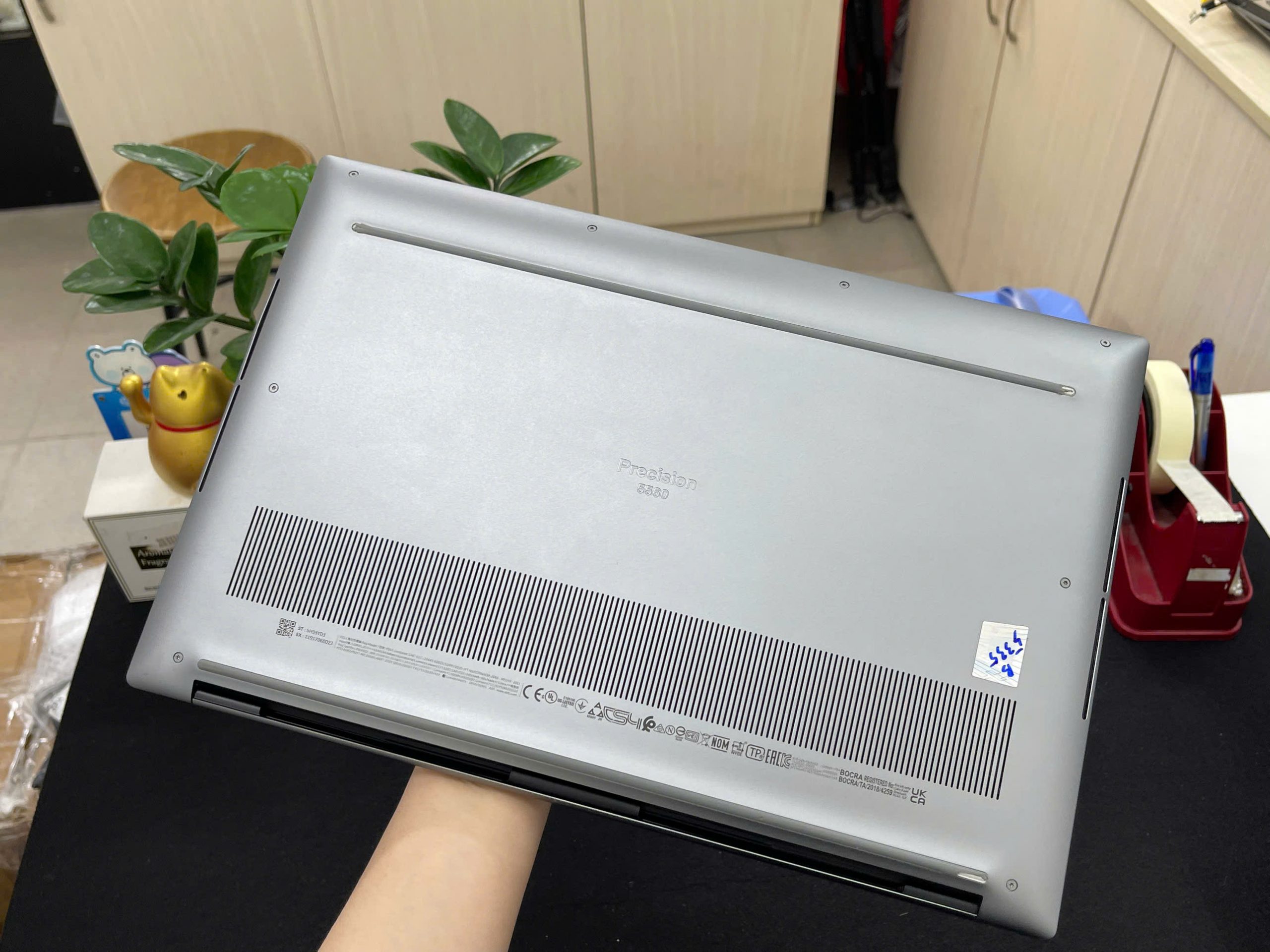 Dell Precision 5560