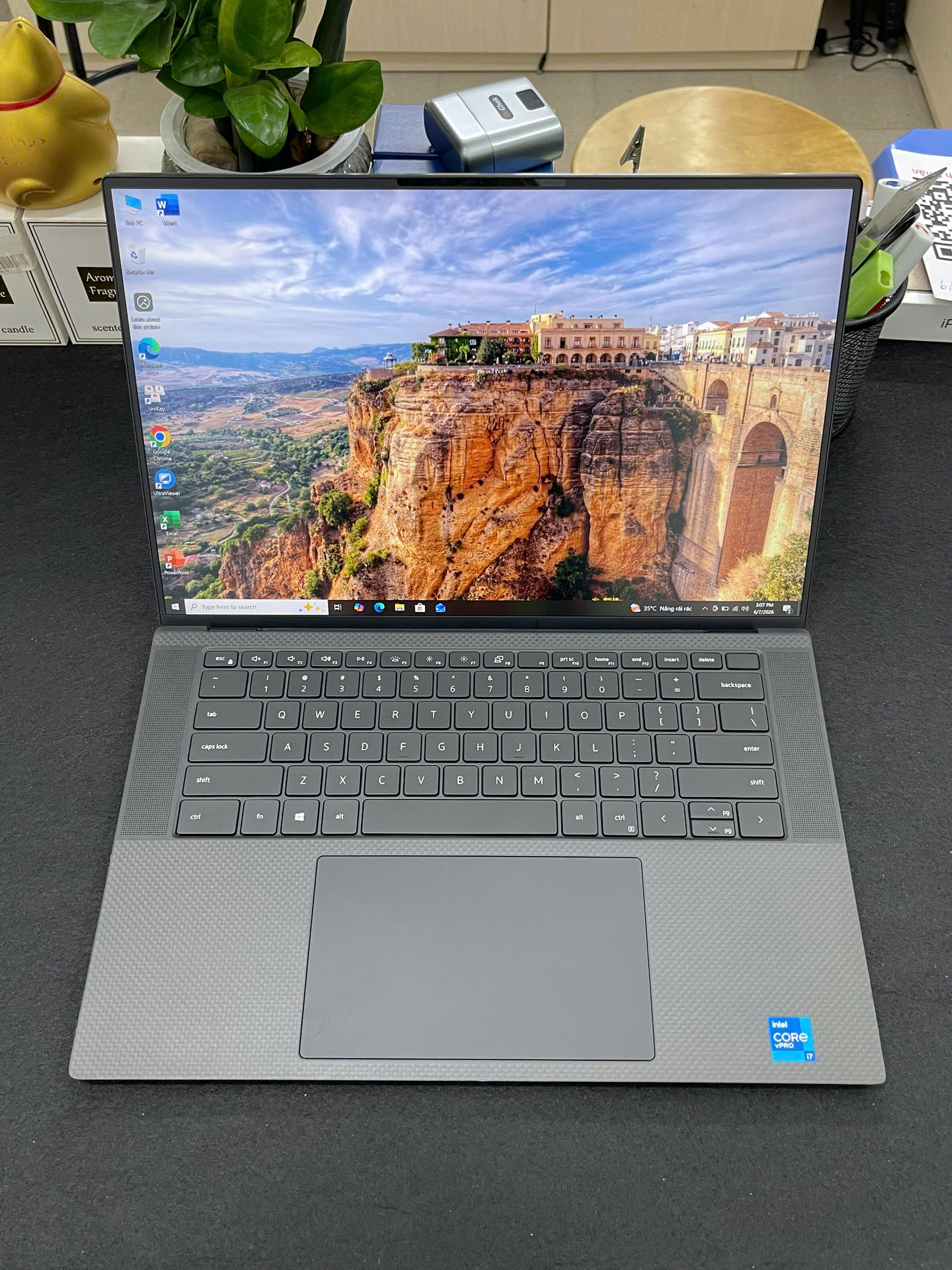 Dell Precision 5560